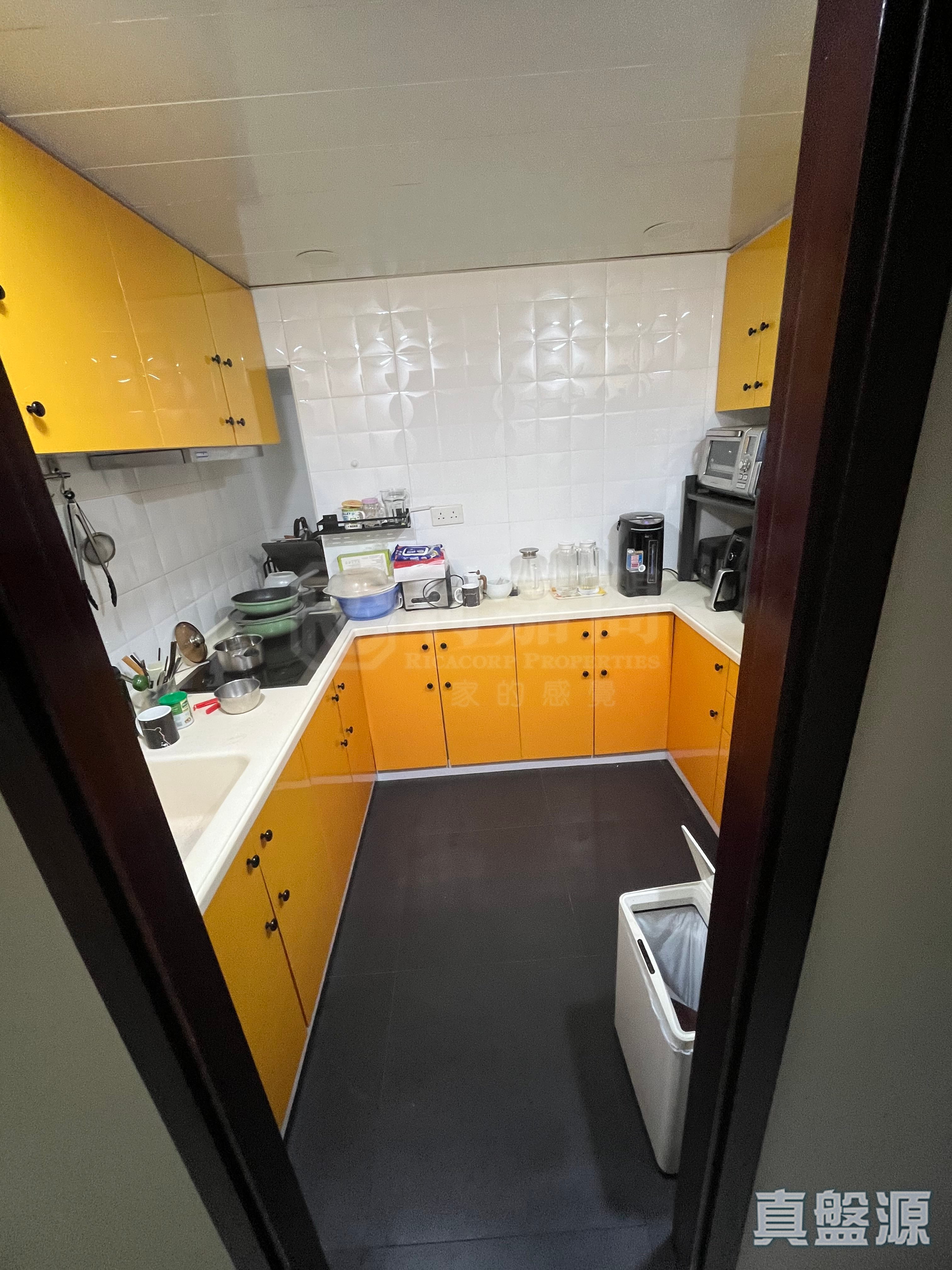 MEI FOO SUN CHUEN PHASE 3 - 52-54 Broadway High Floor Zone Flat A Mei Foo/Wonderland Villas