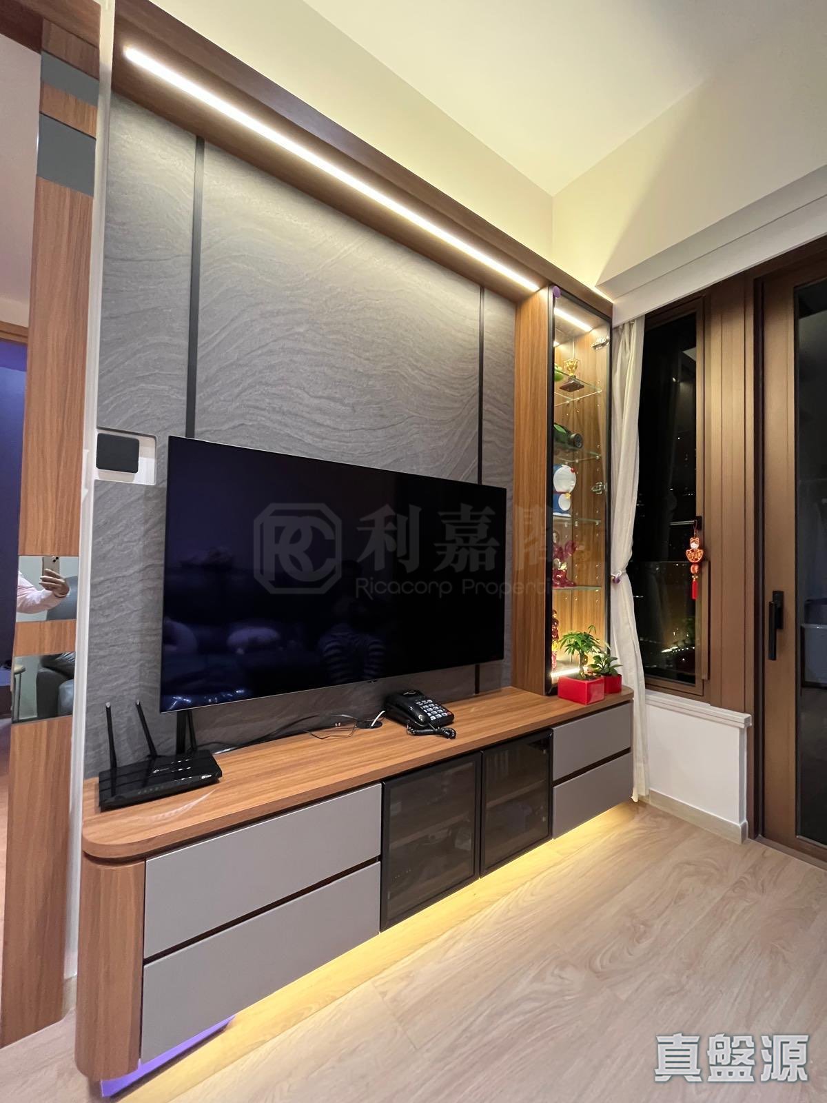 LOHAS PARK PHASE 10 LP10 - Tower 2 (2a) Medium Floor Zone Flat D Tseung Kwan O