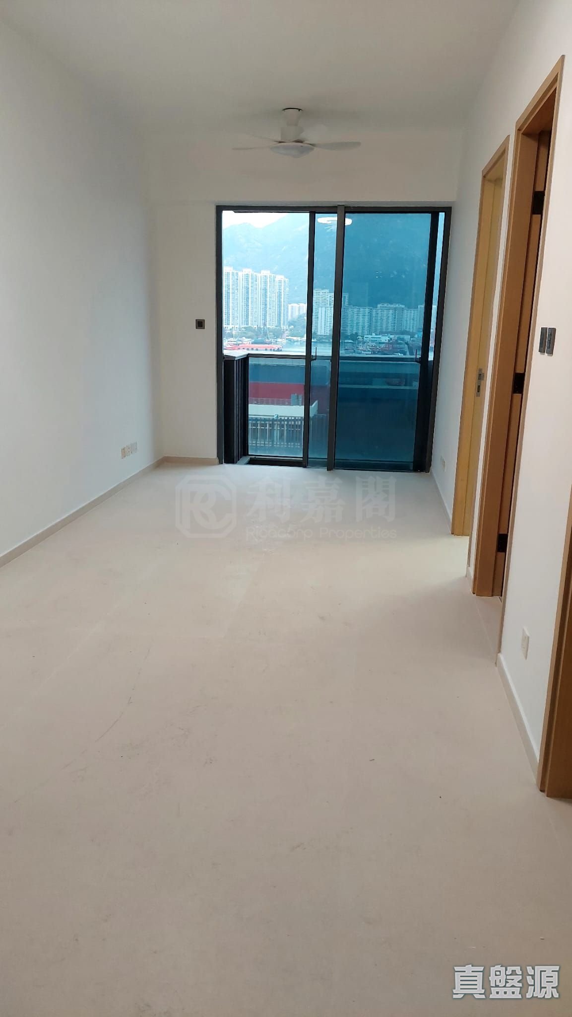 䨇寓 中層 SA室 屯門