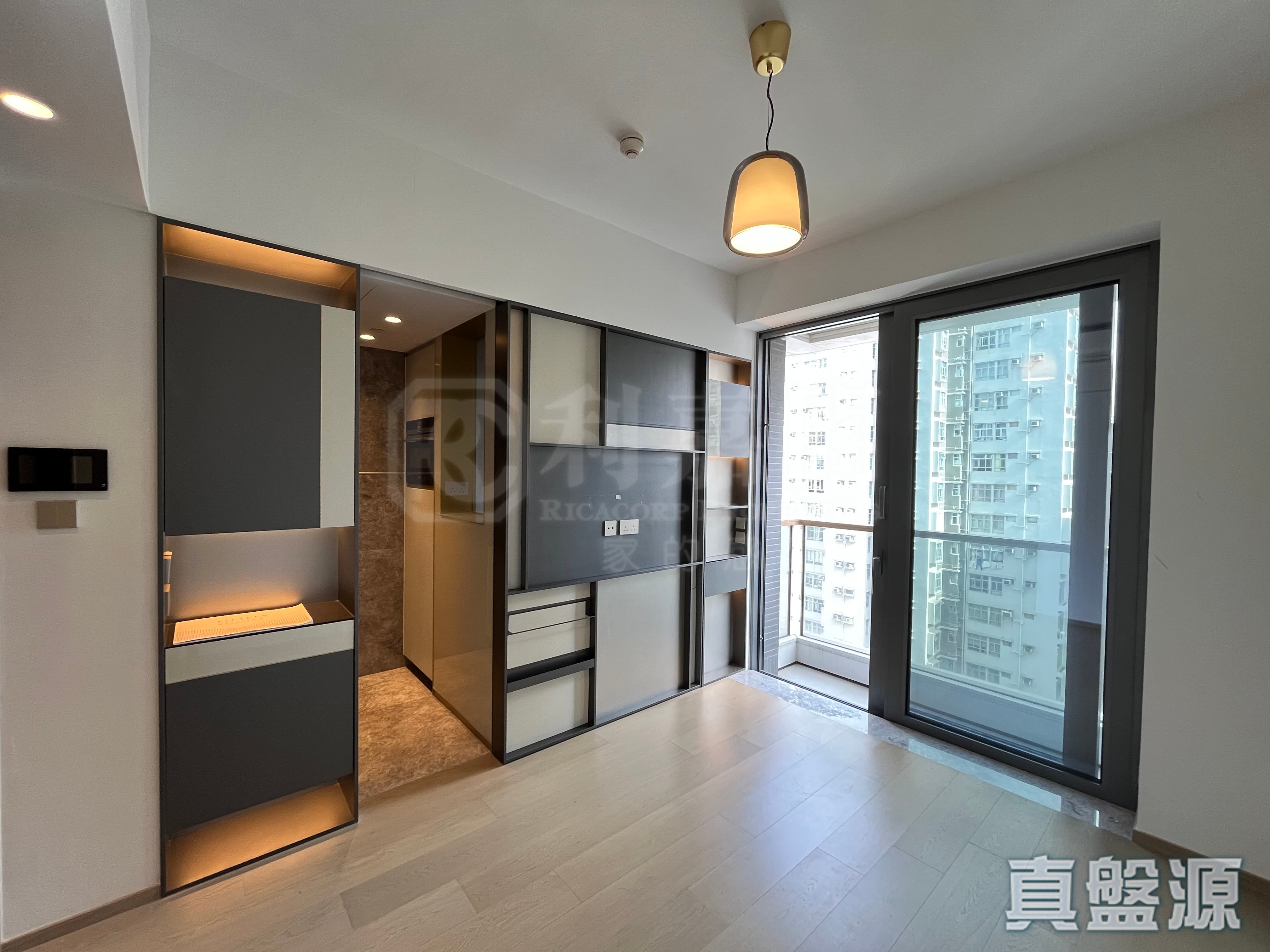 NO. 15 WESTERN STREET High Floor Zone Flat D Central/Sheung Wan/Western District