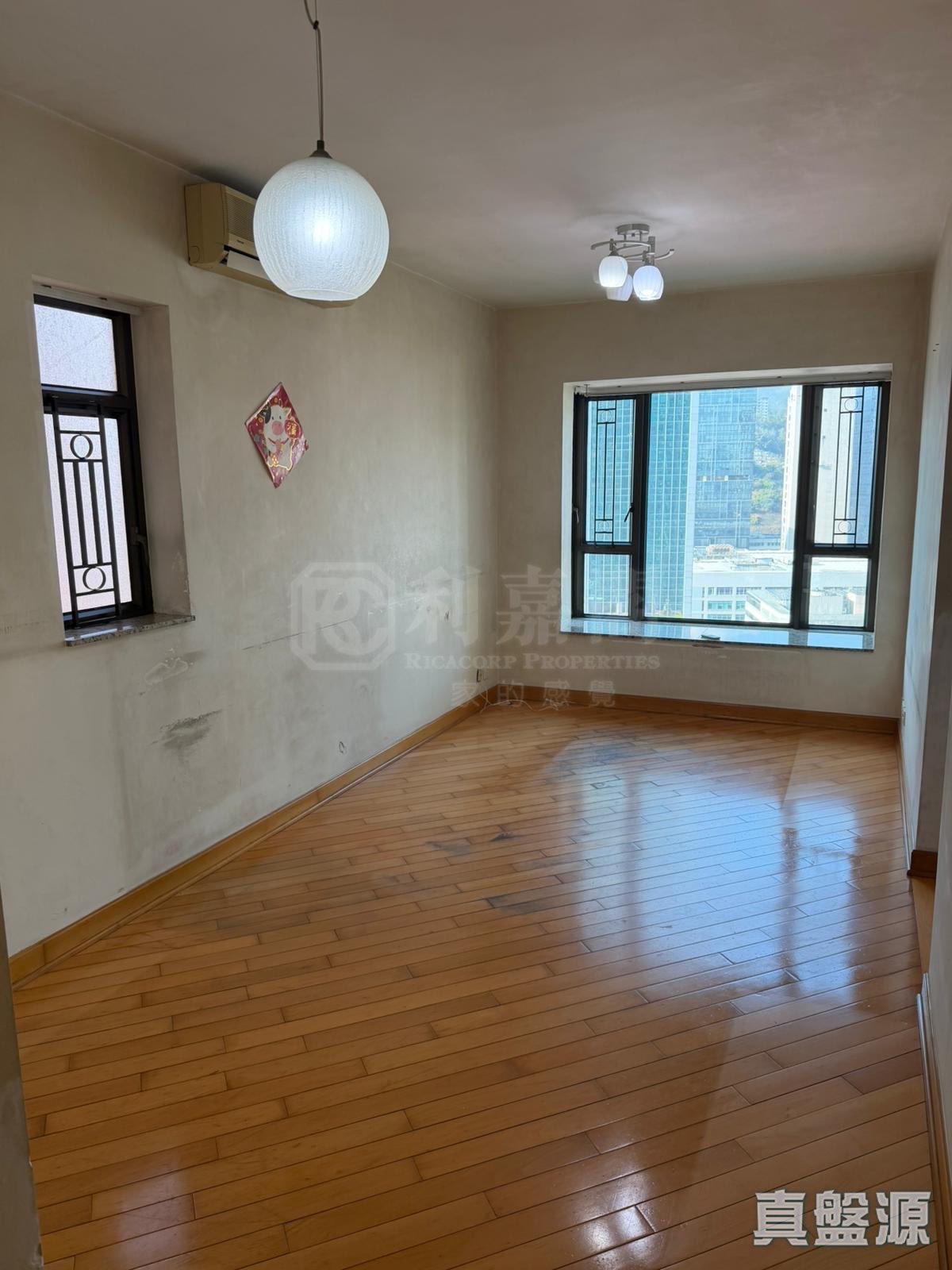 昇悦居 6座 中层 D室 西九龙