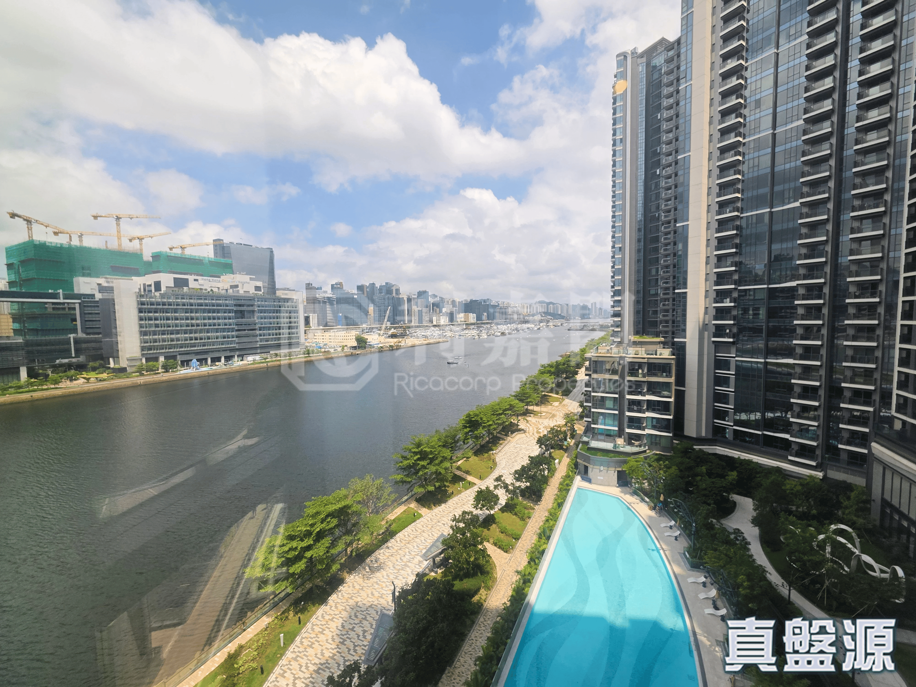 DOUBLE COAST PHASE 3 DOUBLE COAST III - Tower 1a Medium Floor Zone Flat B To Kwa Wan/Kowloon City/Kai Tak/San Po Kong