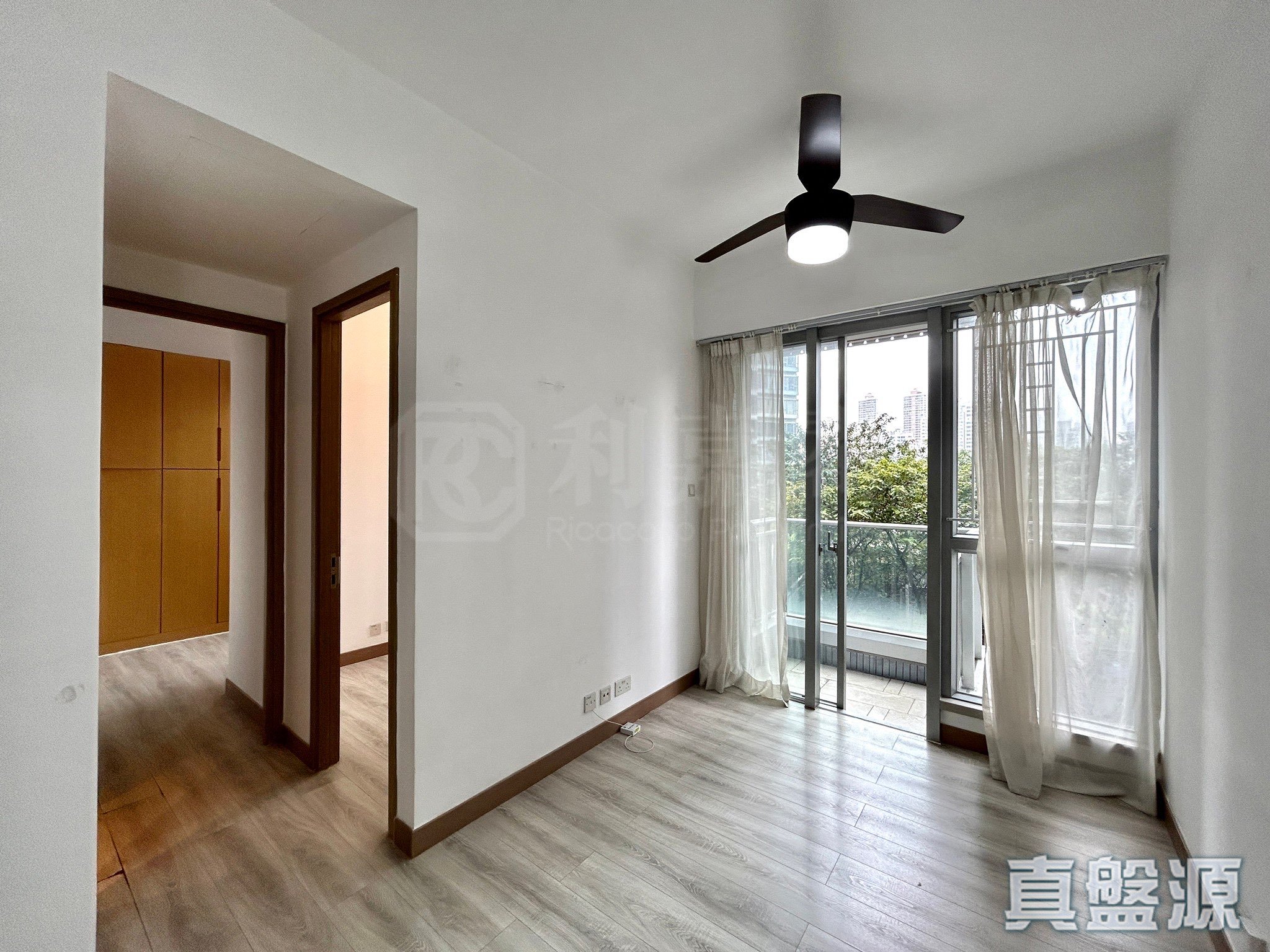 THE REACH TOWER 12 Low Floor Zone Flat J Yuen Long