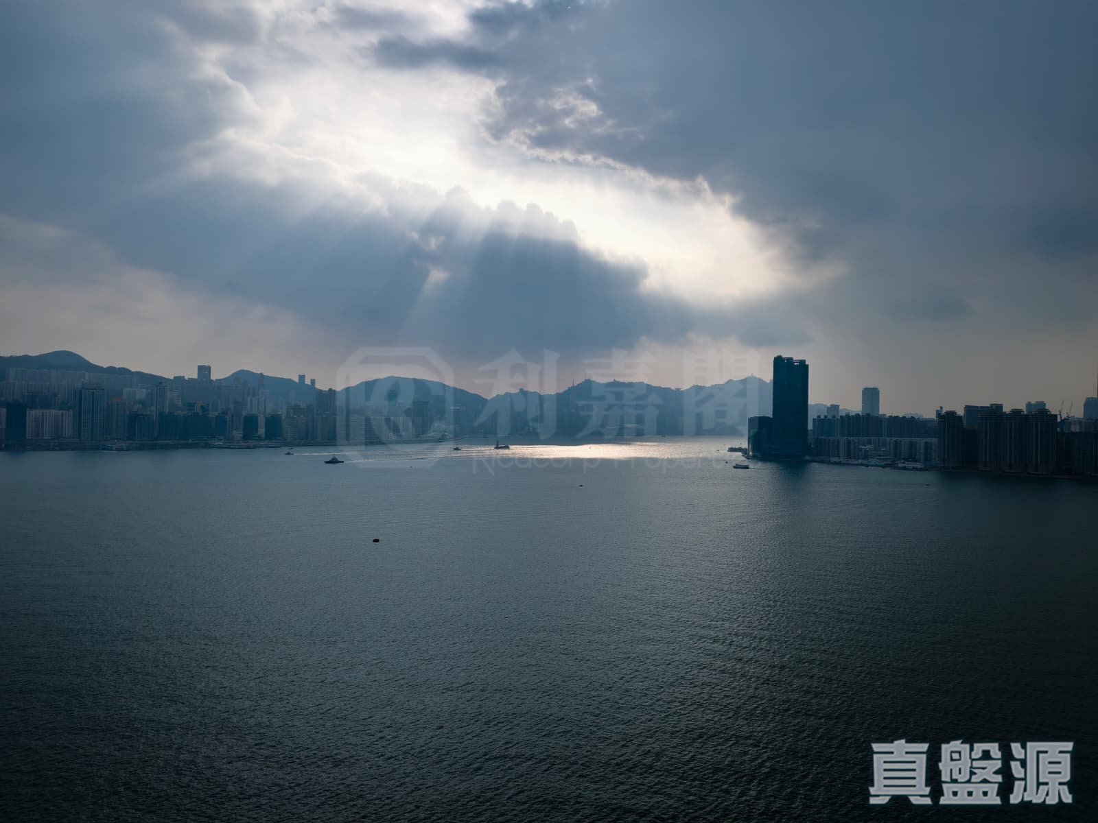 CULLINAN HARBOUR PHASE 1 - Tower 1 High Floor Zone To Kwa Wan/Kowloon City/Kai Tak/San Po Kong