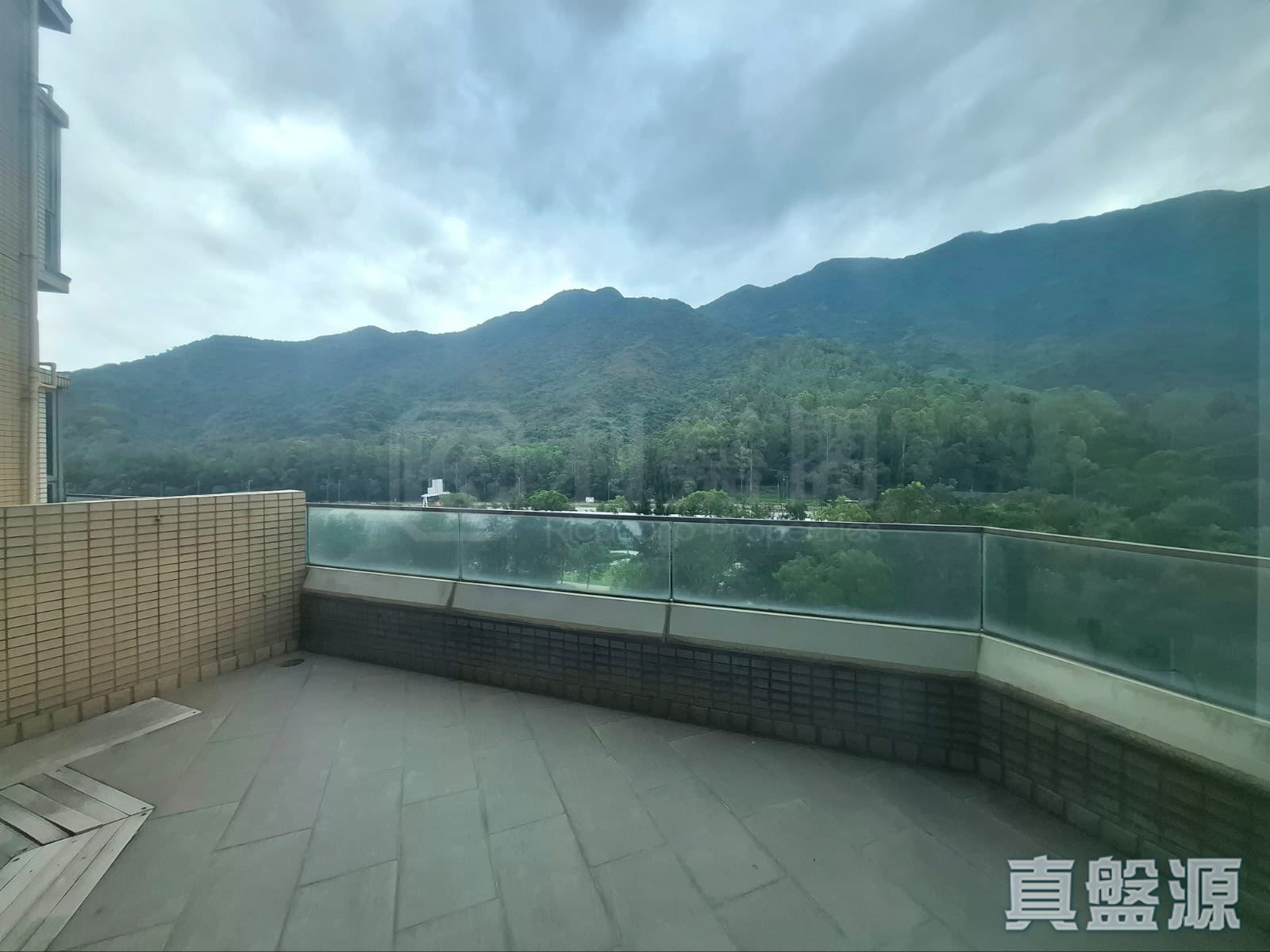 映湾园 2期 映涛轩 8座 低层 E室 东涌