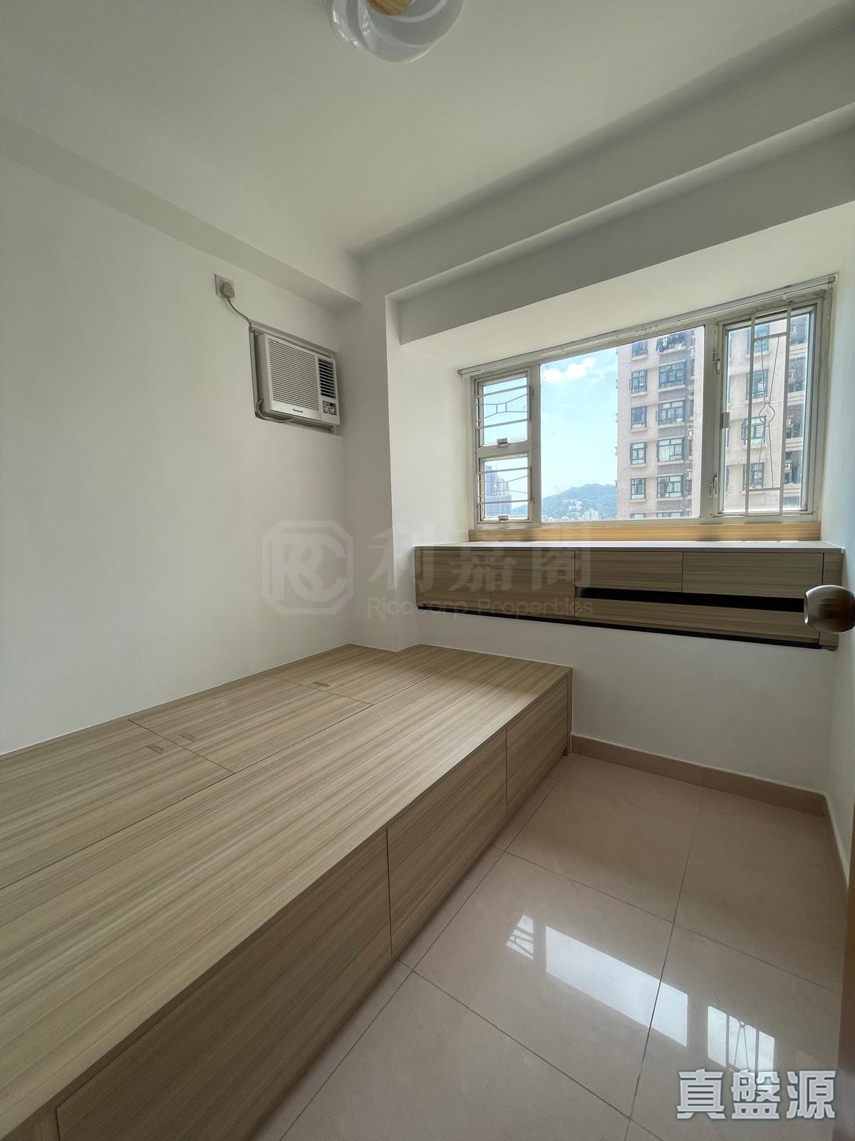 希爾頓中心 B座 高層 5室 沙田/火炭/九肚山