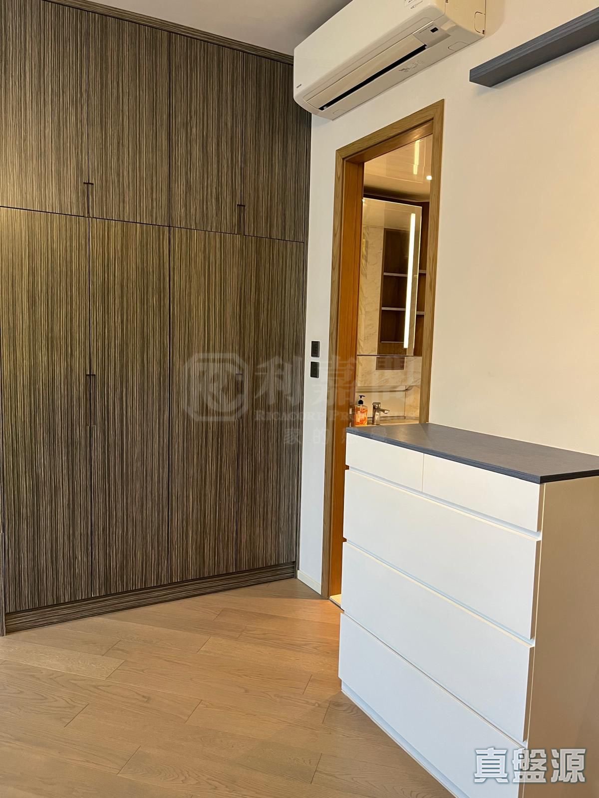 柏傲湾 1B座 极高层 E室 荃湾