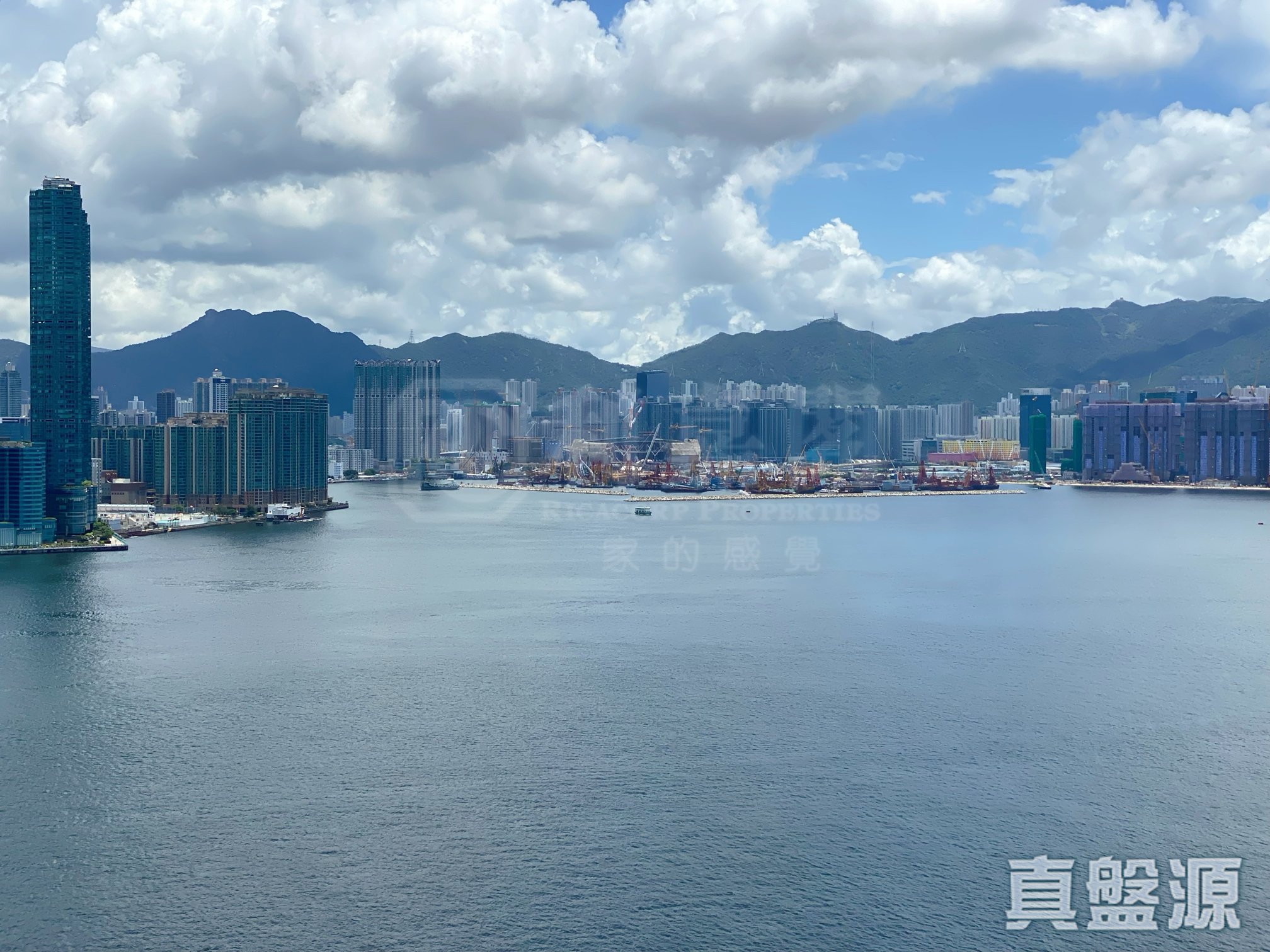 PROVIDENT CENTRE BLOCK 2 Very High Floor Zone Flat E North Point/North Point Mid-Levels