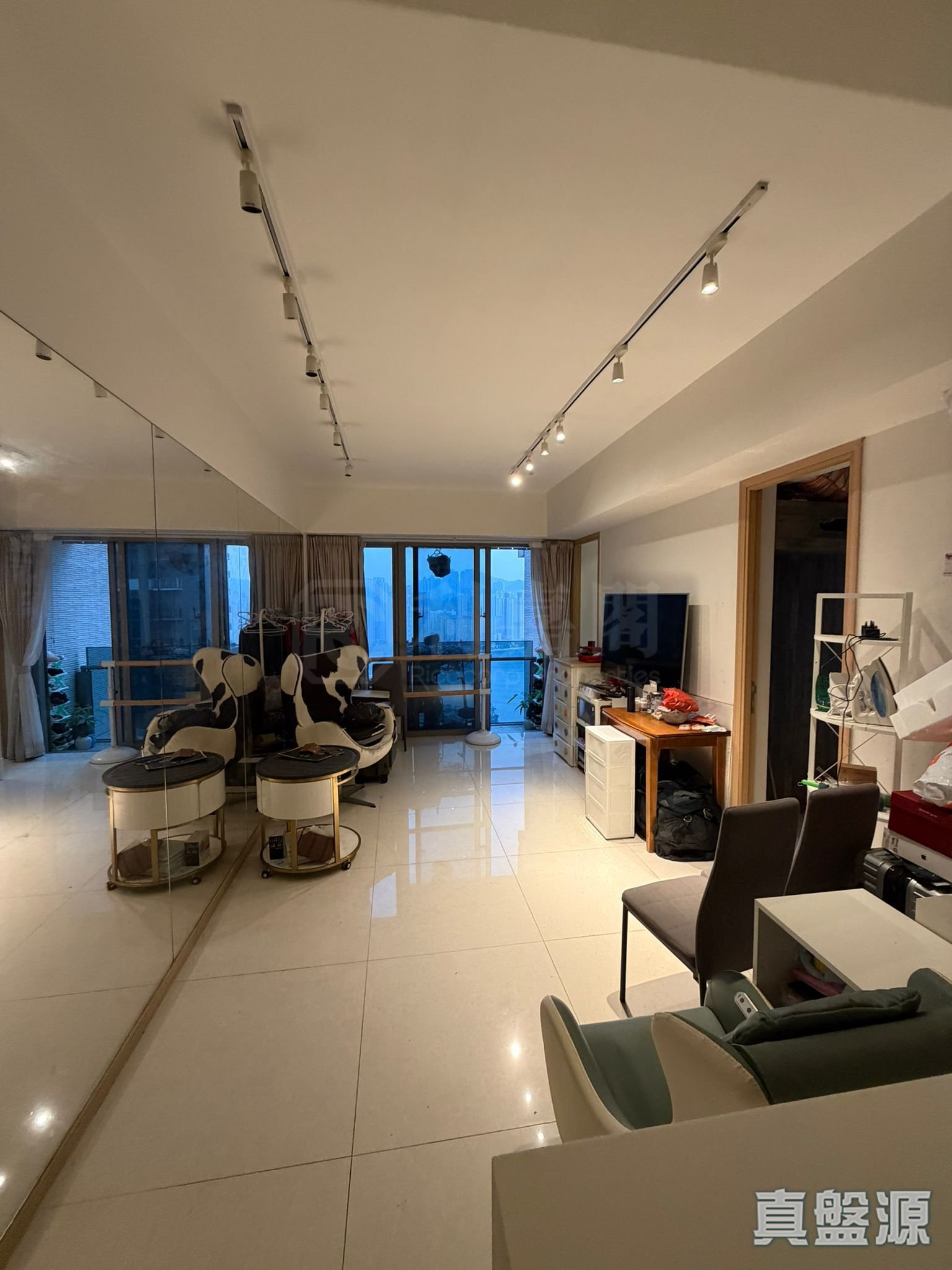 海之恋 3期 8座 高层 D室 荃湾