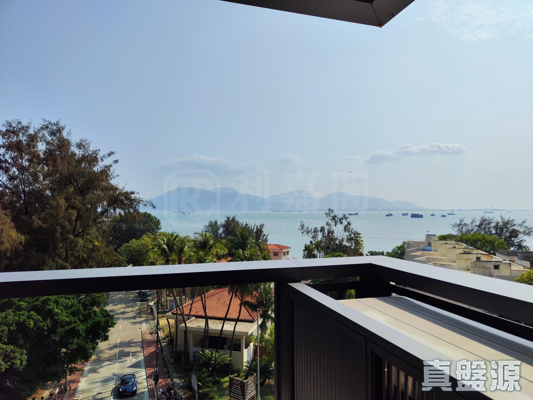 GOLD COAST BAY PHASE 2 THE RESERVE - Tower 1 (1a) Low Floor Zone Flat B Sham Tseng/Castle Peak Road