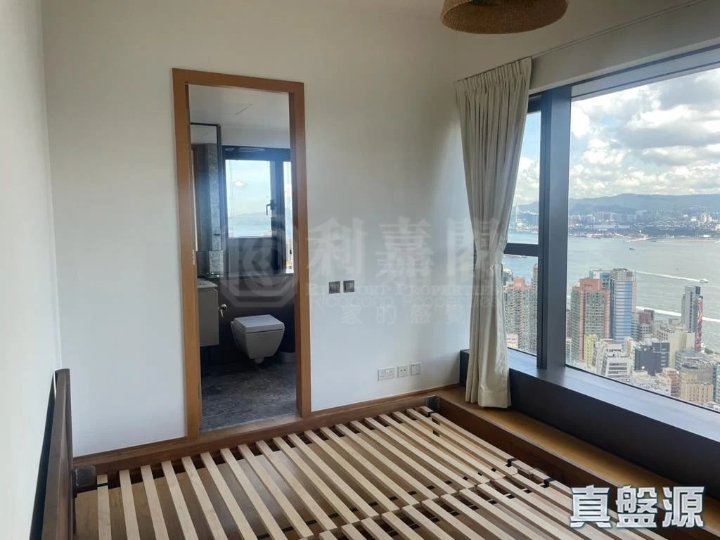 殷然 高层 A室 西半山