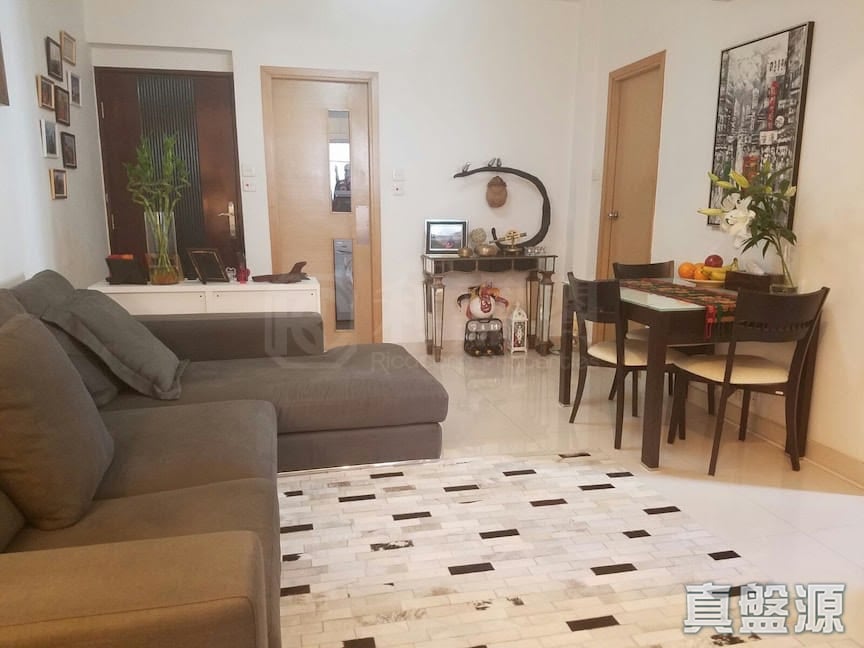 57 KING'S ROAD North Point/North Point Mid-Levels