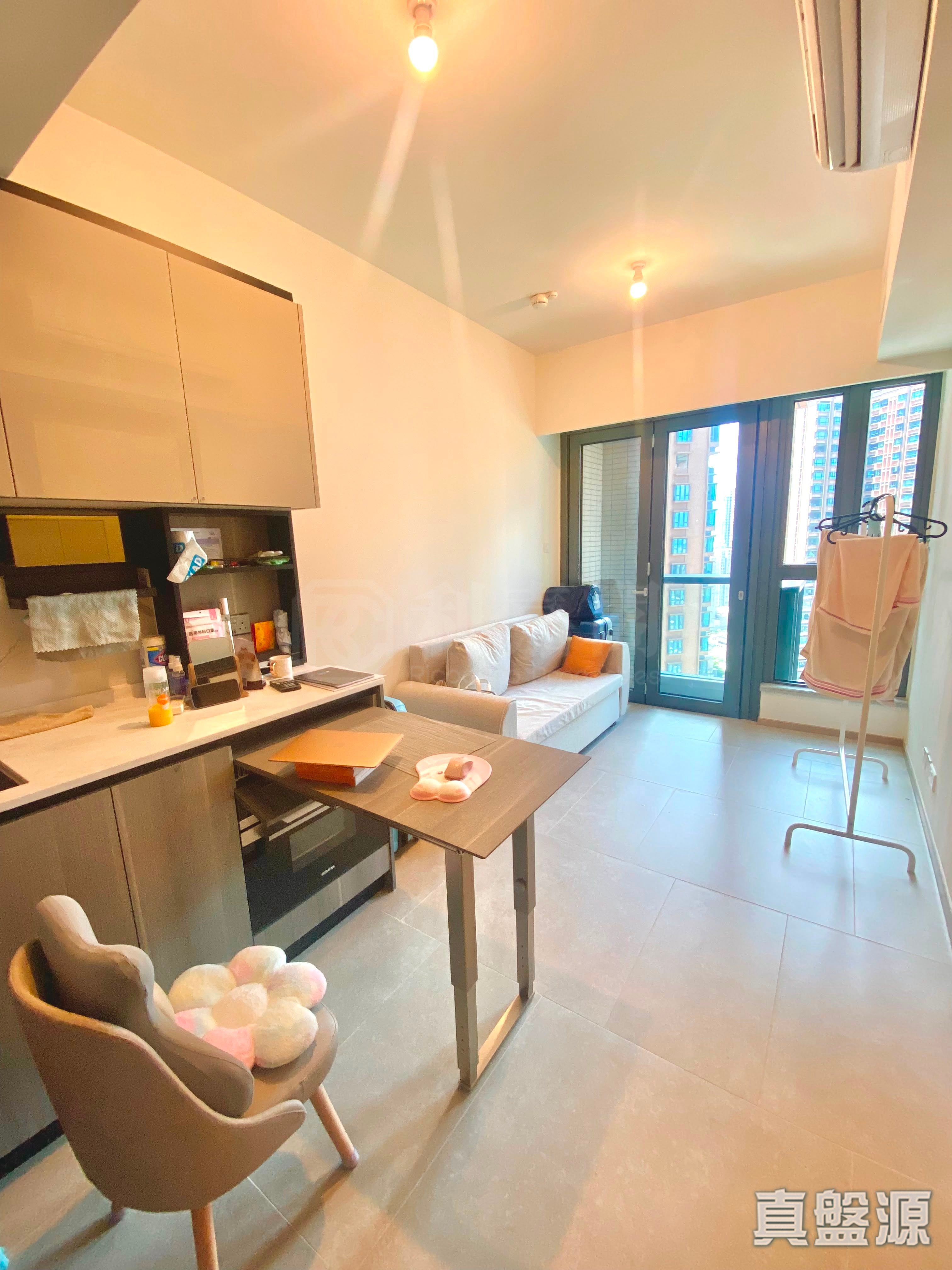 THE YOHO HUB PHASE B - Tower 1 Medium Floor Zone Flat J Yuen Long