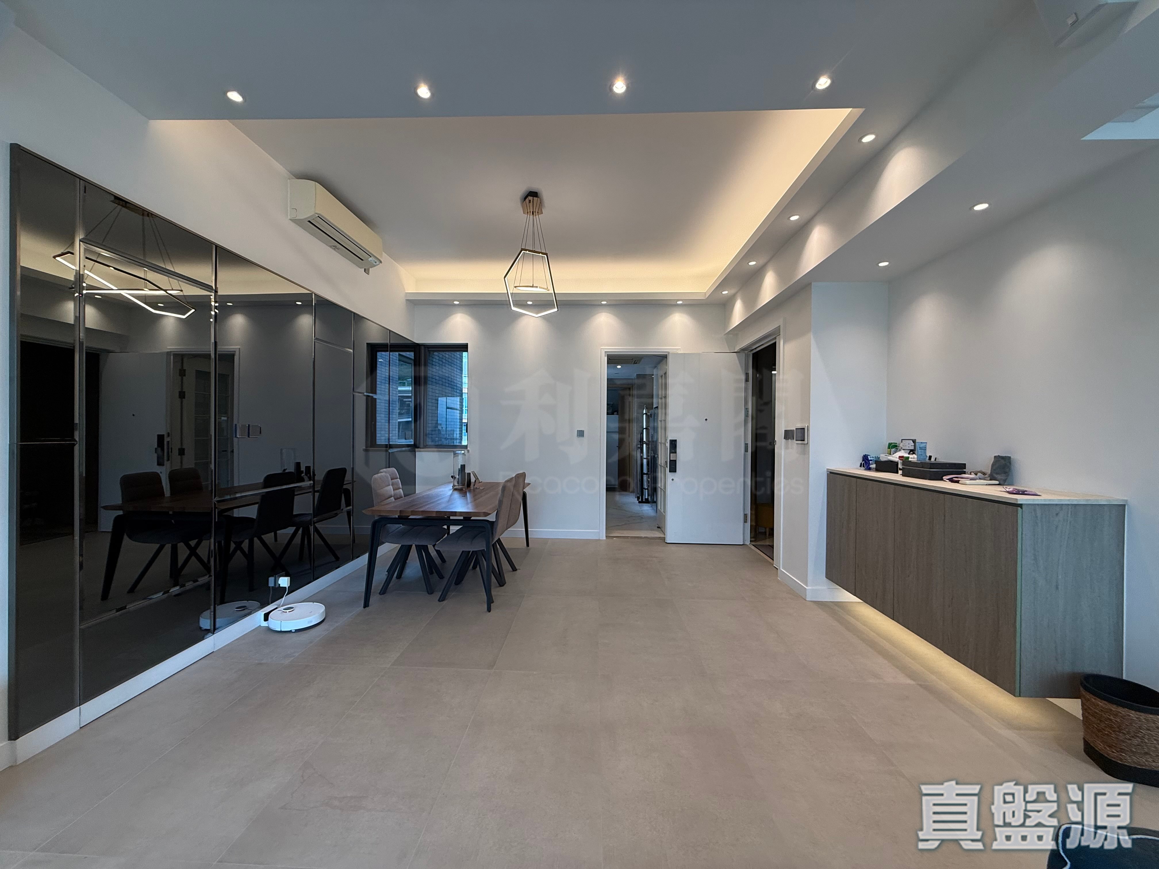 THE BLOOMSWAY THE TERRACE TOWER 8 High Floor Zone Sham Tseng/Castle Peak Road