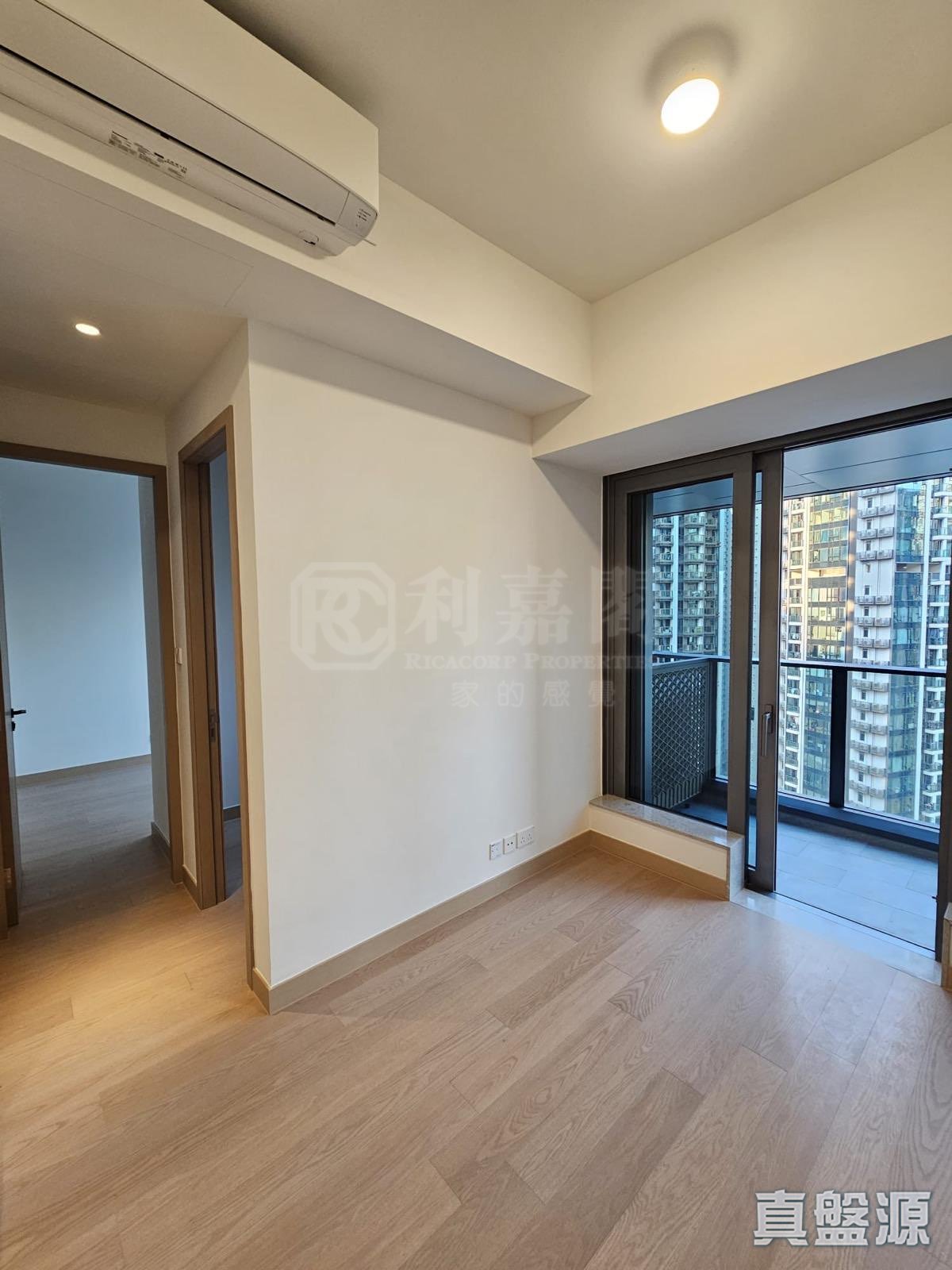 LOHAS PARK PHASE 12A SEASONS PLACE - Tower 3 (3a) High Floor Zone Flat D Tseung Kwan O