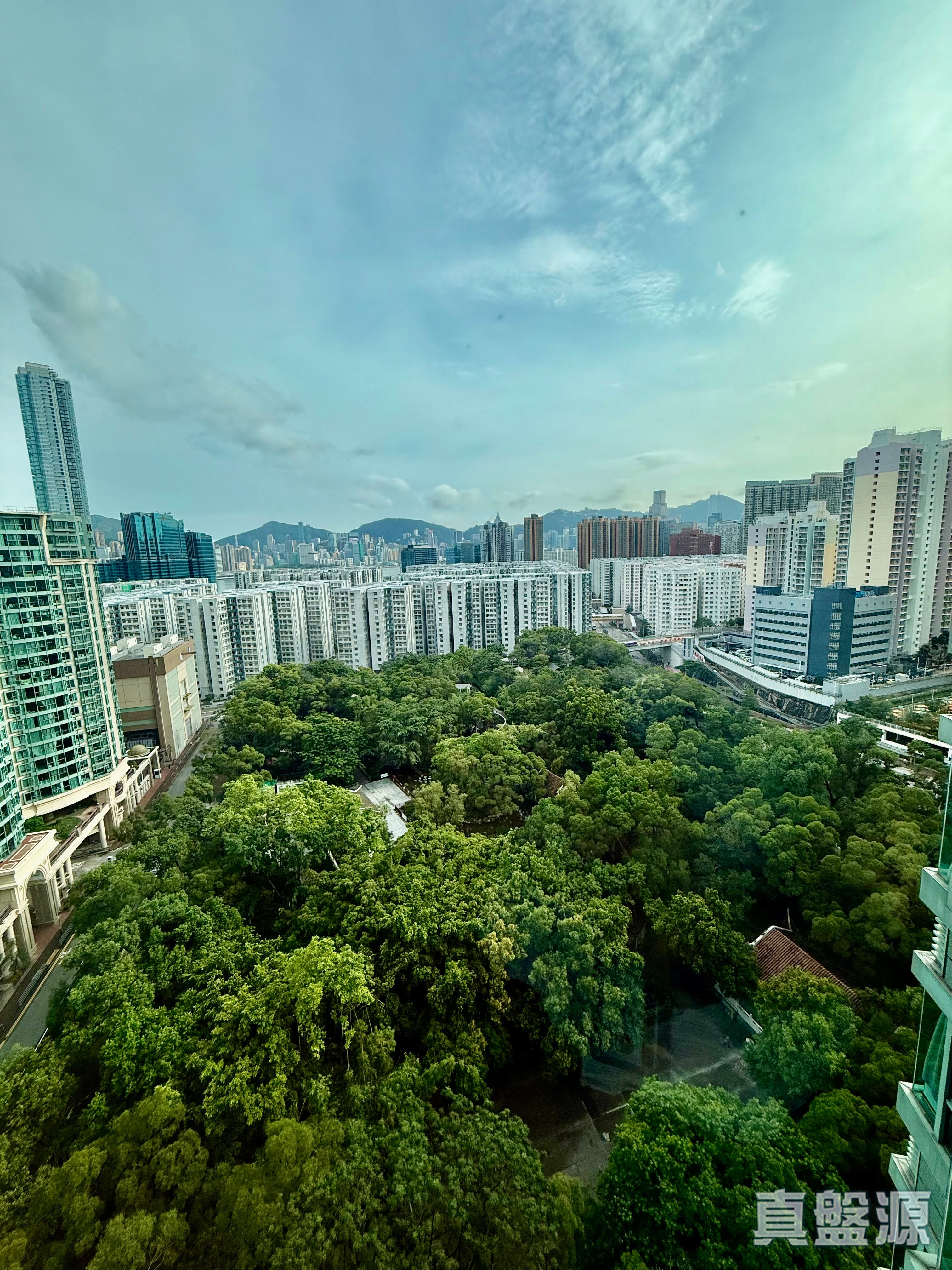 LAGUNA VERDE PHASE 2 VILLA VERDE - Tower 6 Very High Floor Zone Flat E Hung Hom/Whampoa/Laguna Verde