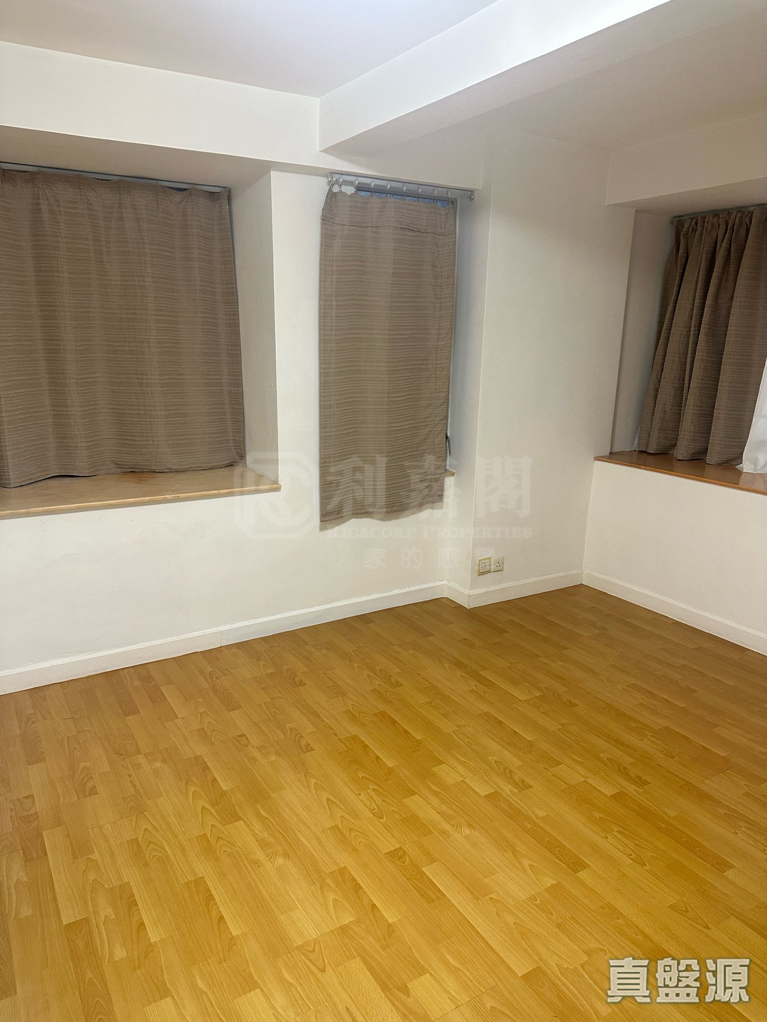 嘉威大厦 A座 低层 3室 北角/北角半山