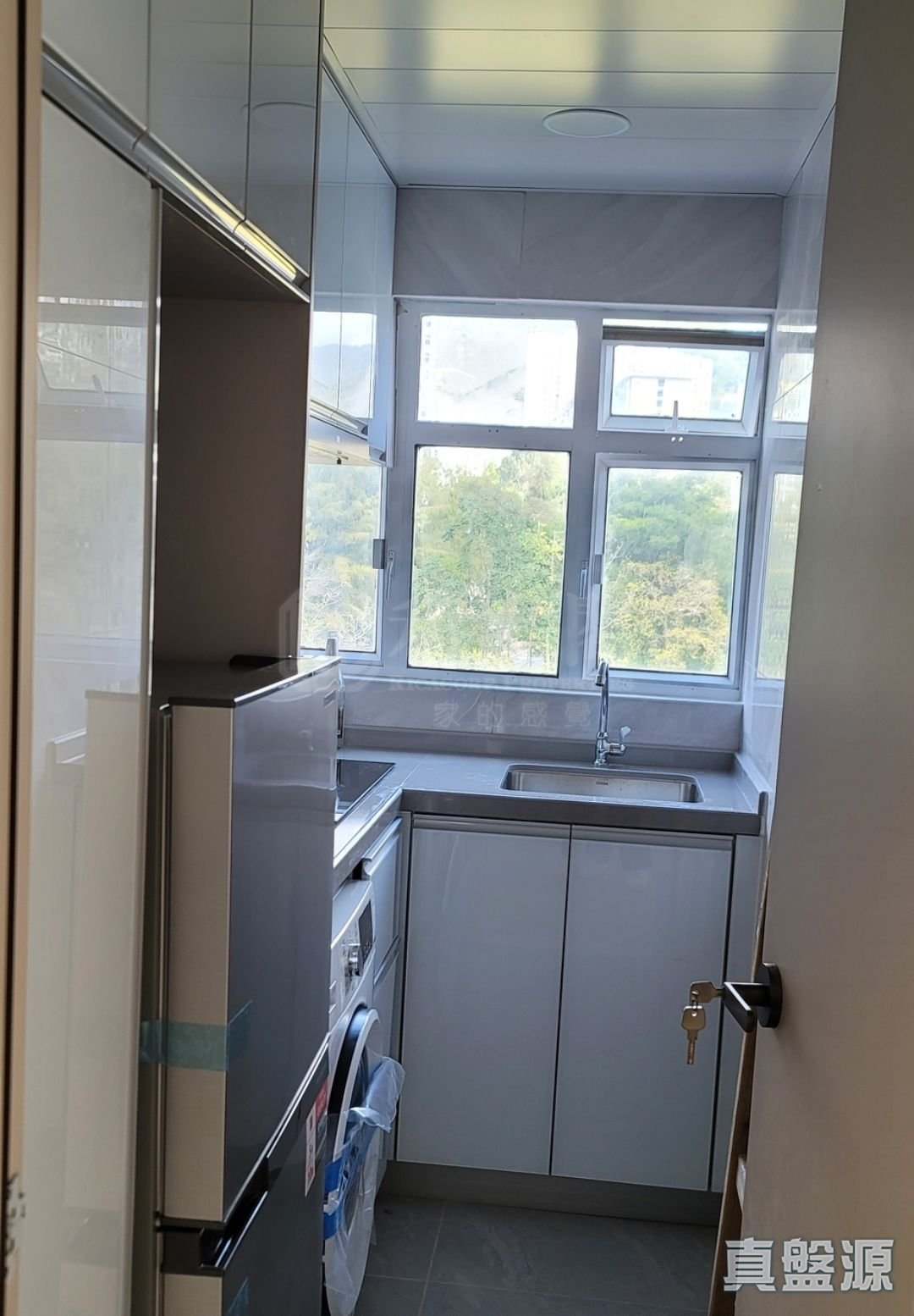 豪輝花園 1座 低層 D室 荃灣