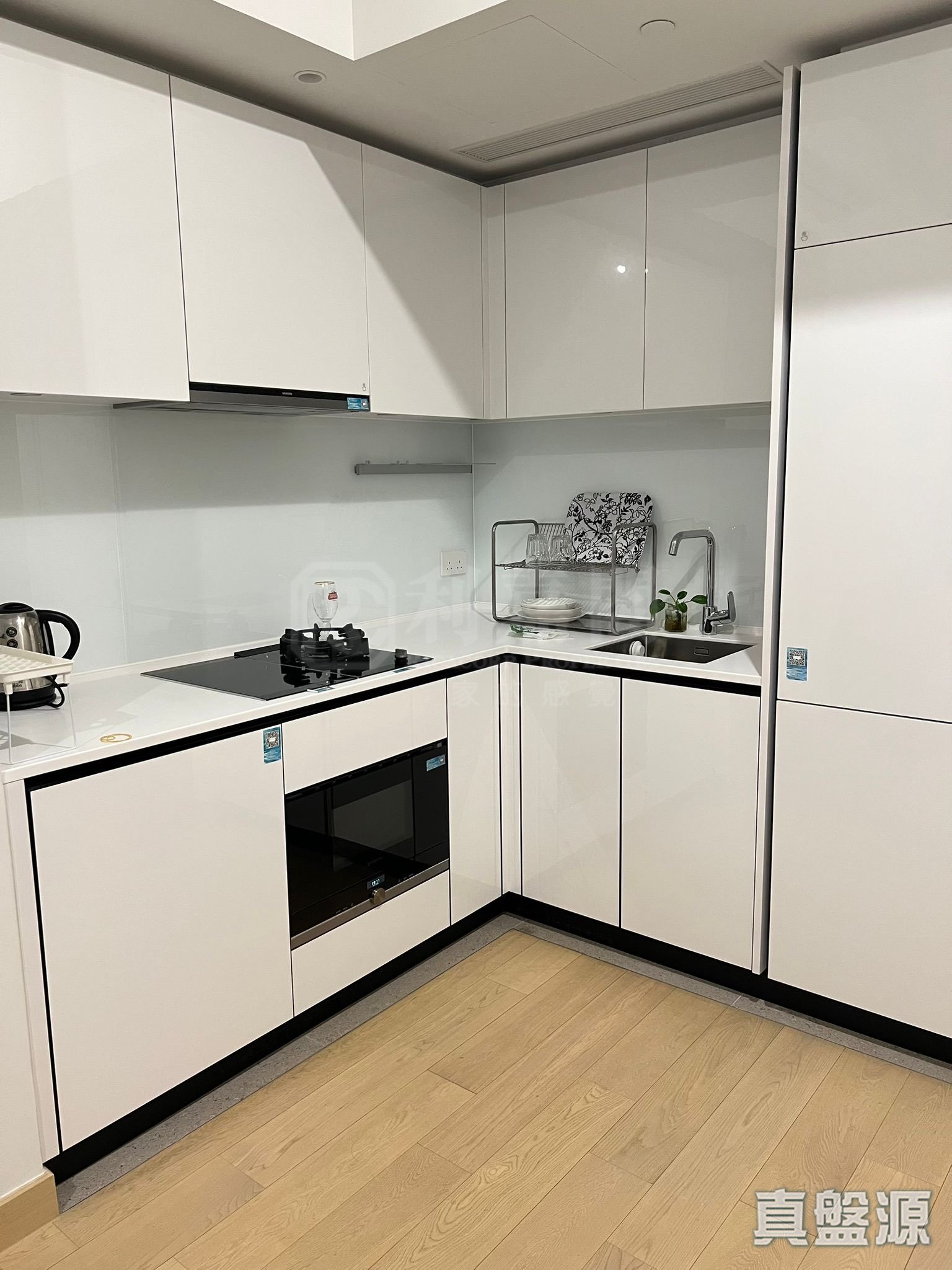 日出康城 9期B GRAND MARINI 2座 (2A) 中層 D室 將軍澳