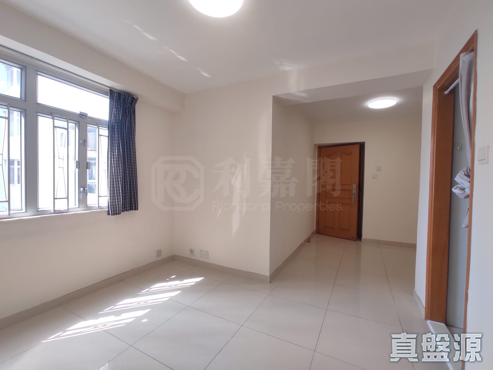 PEARL COURT BLOCK B Medium Floor Zone Flat 3 Central/Sheung Wan/Western District