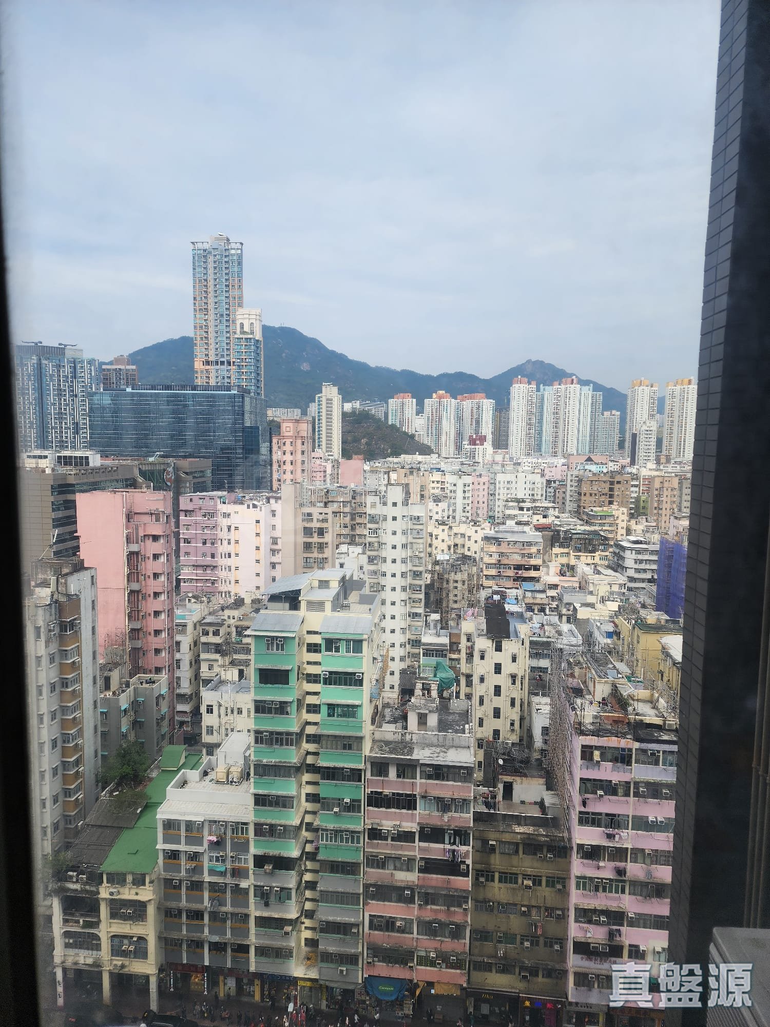 嘉裕居 高層 A室 西九龍