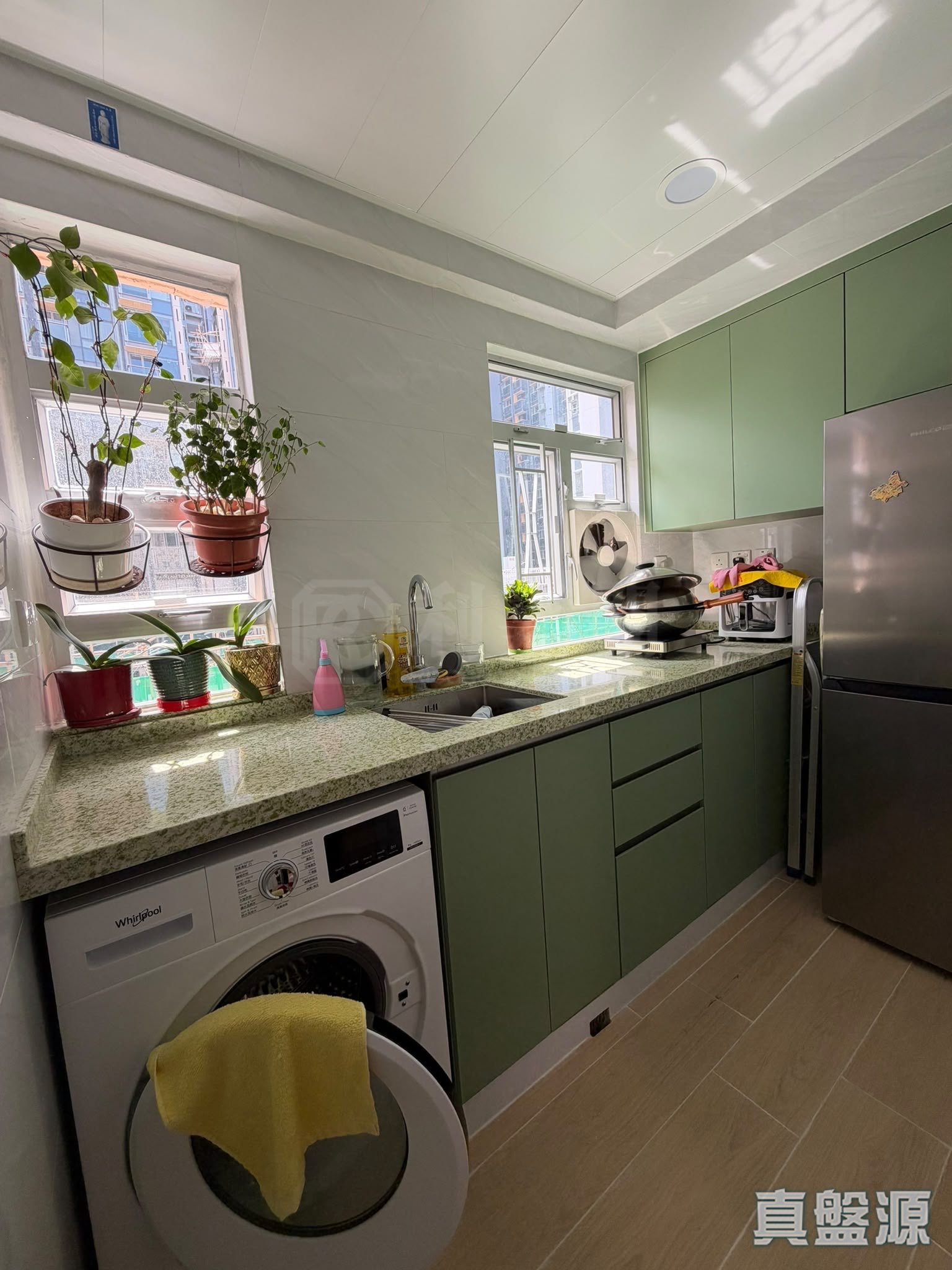 COSMOPOLITAN ESTATES TAI CHUNG BUILDING (BLOCK K) High Floor Zone Flat 3 Olympic Station/Nam Cheong