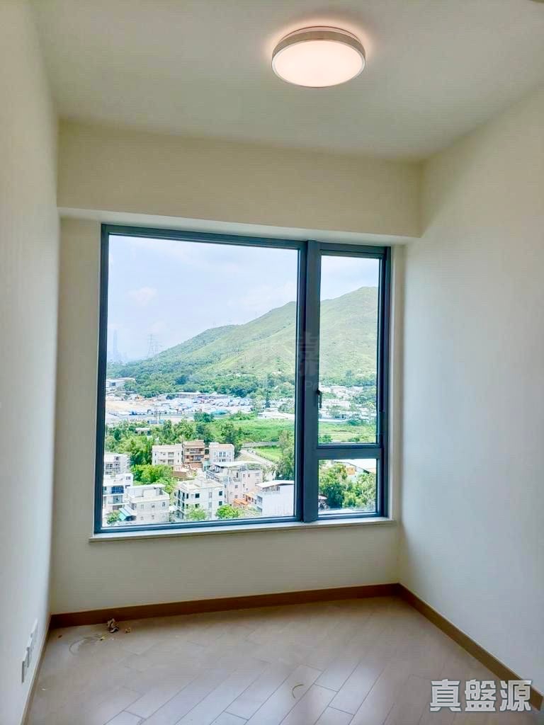 峻峦 2C期 PARK YOHO MILANO 32B座 高层 D室 元朗