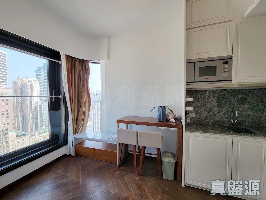 ONE SOUTH LANE Very High Floor Zone Flat 2 Central/Sheung Wan/Western District