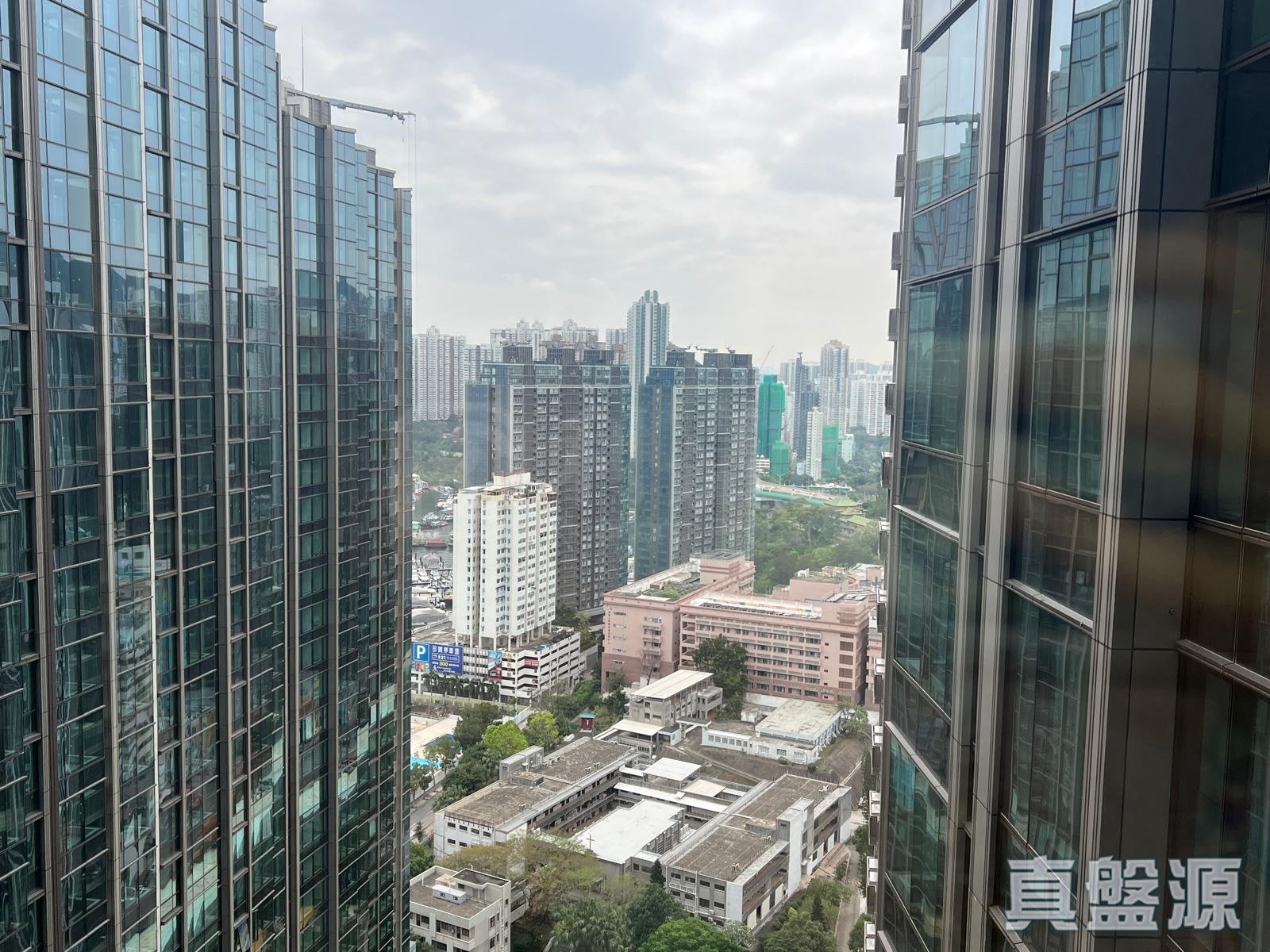 THE SOUTHSIDE PHASE 3C BLUE COAST II - Tower 5 High Floor Zone Flat D Wong Chuk Hang/Sham Wan