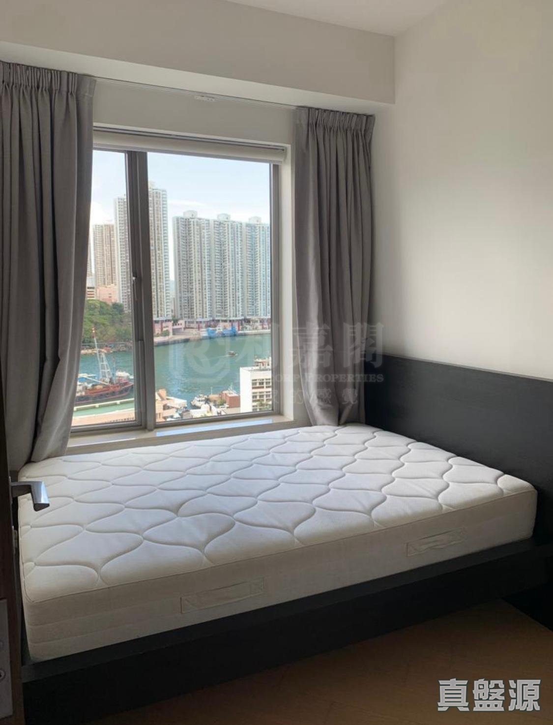 SOUTH COAST Medium Floor Zone Flat A Aberdeen/Tin Wan