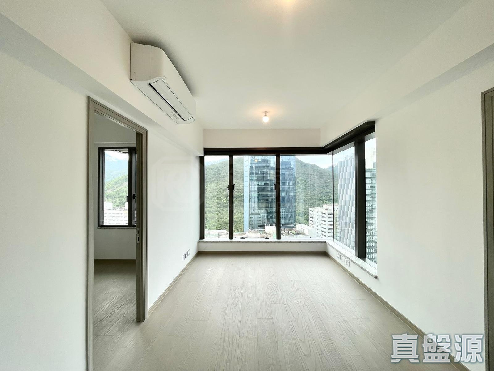 THE SOUTHSIDE PHASE 3C BLUE COAST II - Tower 3 High Floor Zone Flat D Wong Chuk Hang/Sham Wan