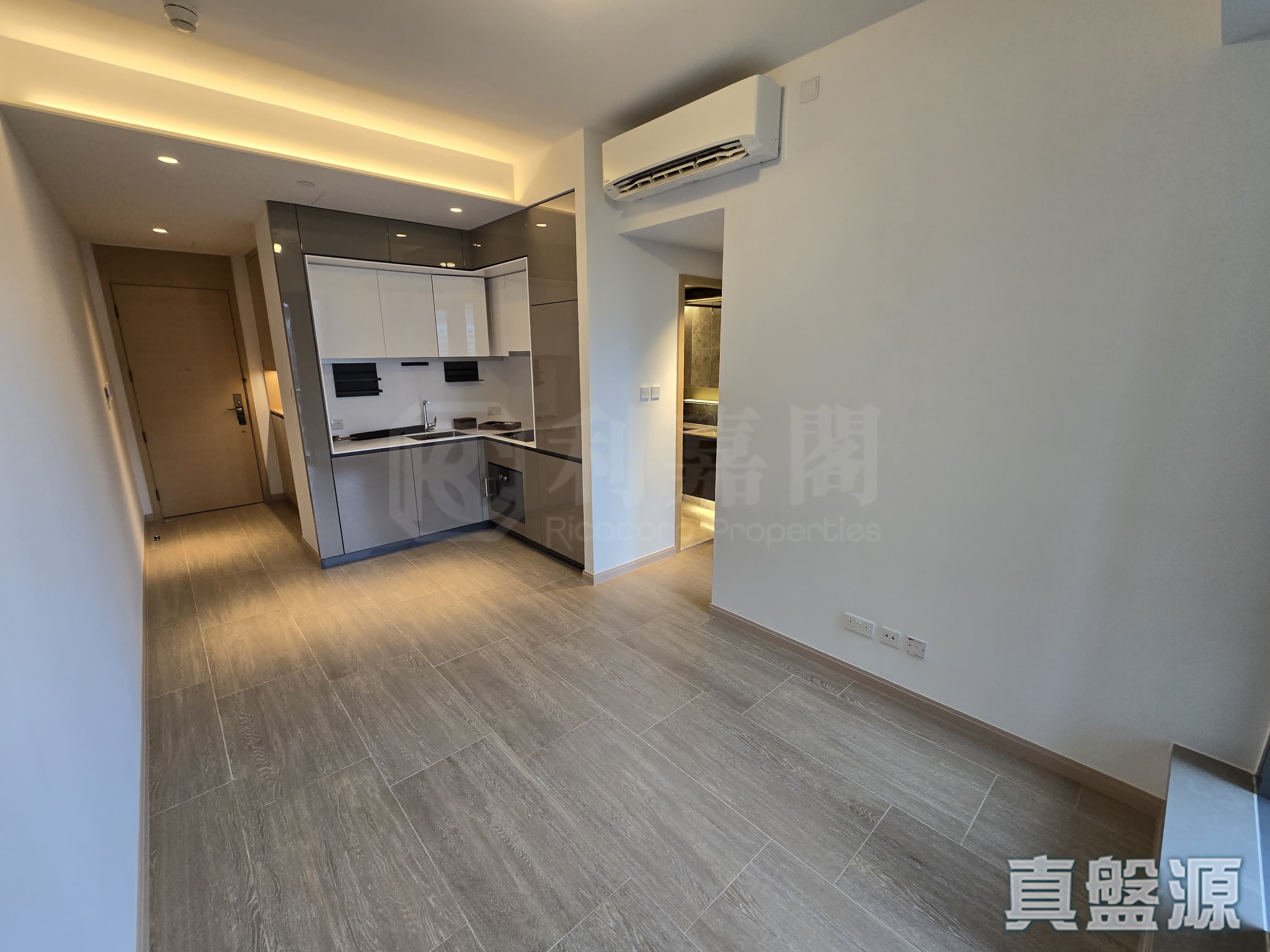 THE SOUTHSIDE PHASE 2 LA MARINA - Tower 1 (1a) Low Floor Zone Flat C Wong Chuk Hang/Sham Wan