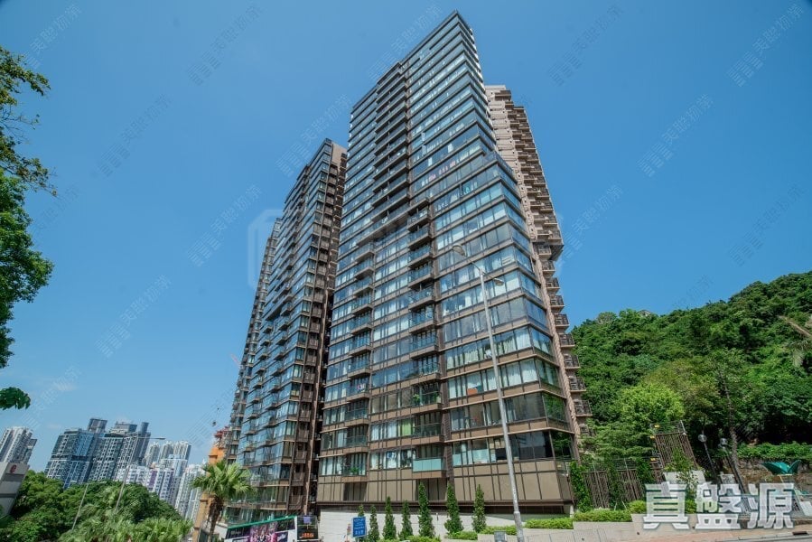 ISLAND GARDEN TOWER 1 Medium Floor Zone Flat C Sai Wan Ho/Shau Kei Wan