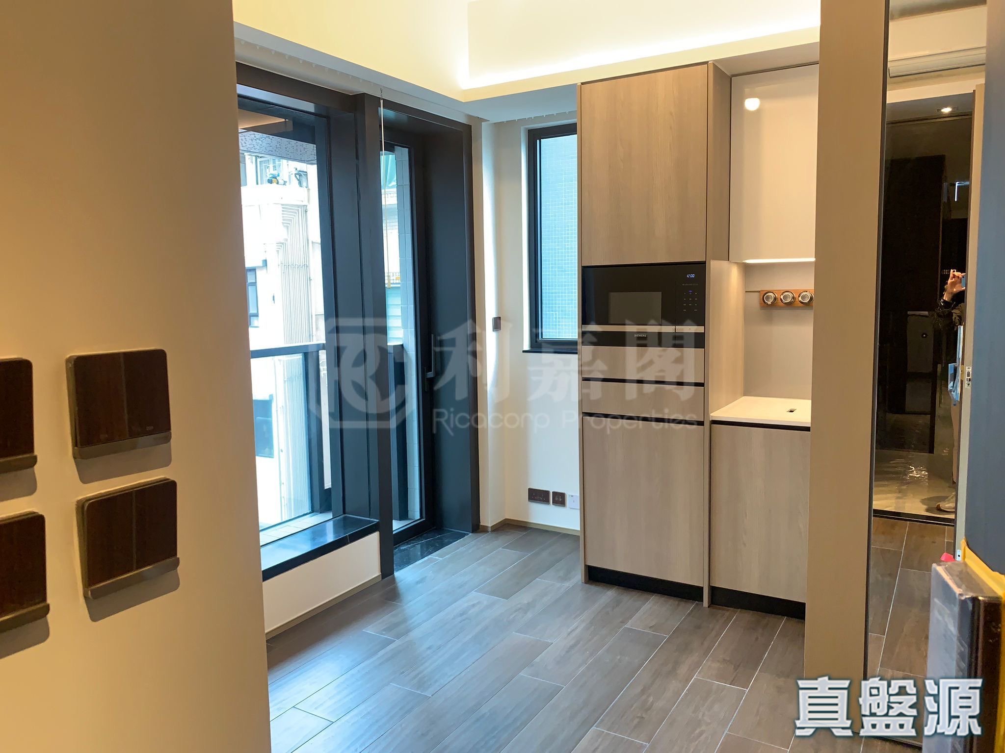 THE CONSONANCE Medium Floor Zone Flat J North Point/North Point Mid-Levels