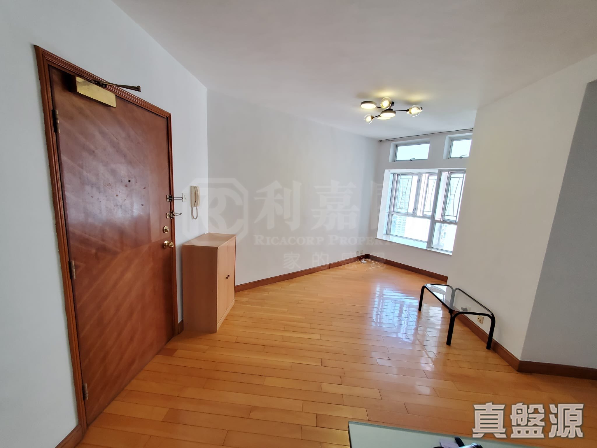 愉景新城 3期 10座 中层 B室 荃湾