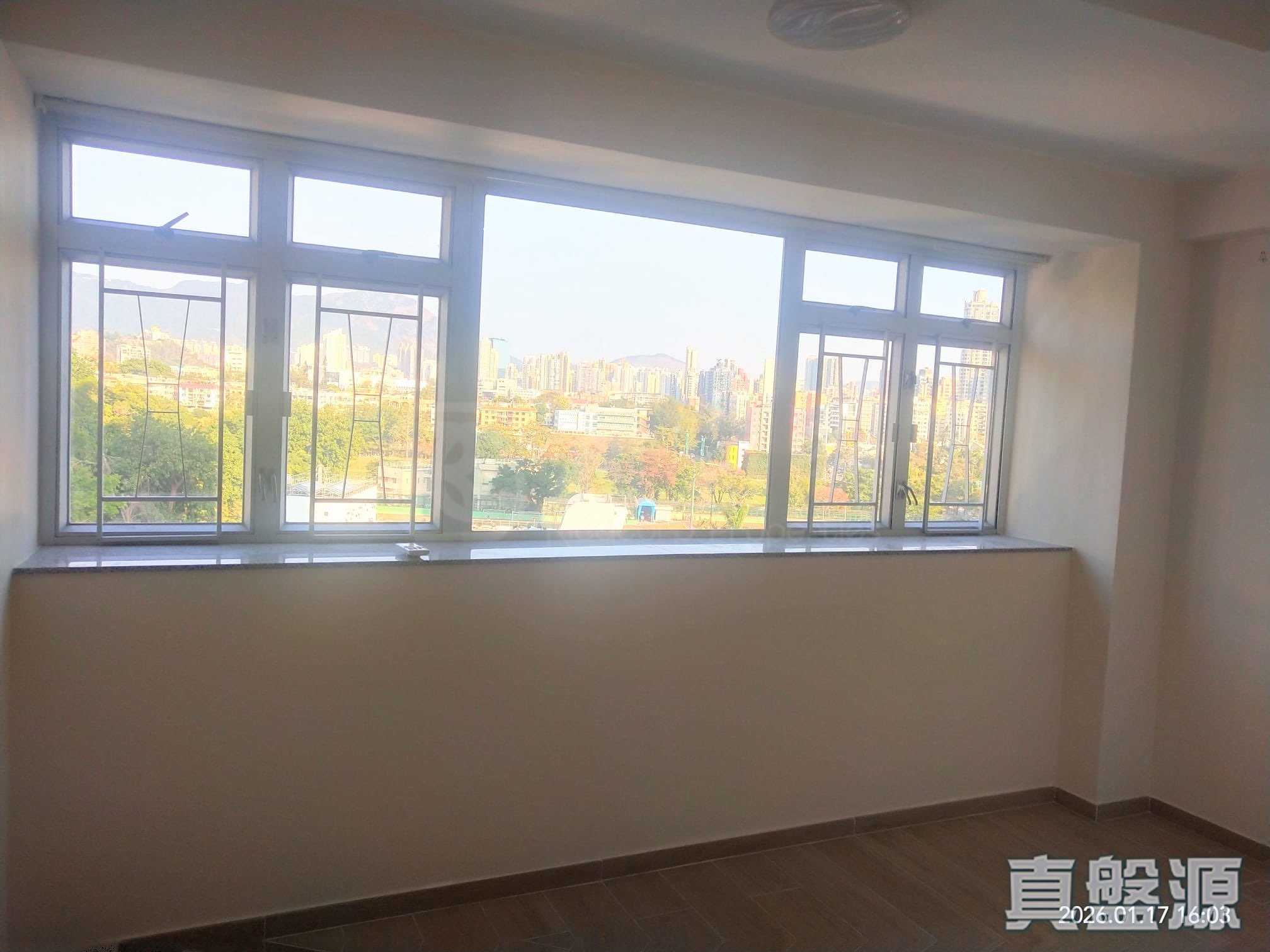 万和大厦 高层 A室 西九龙