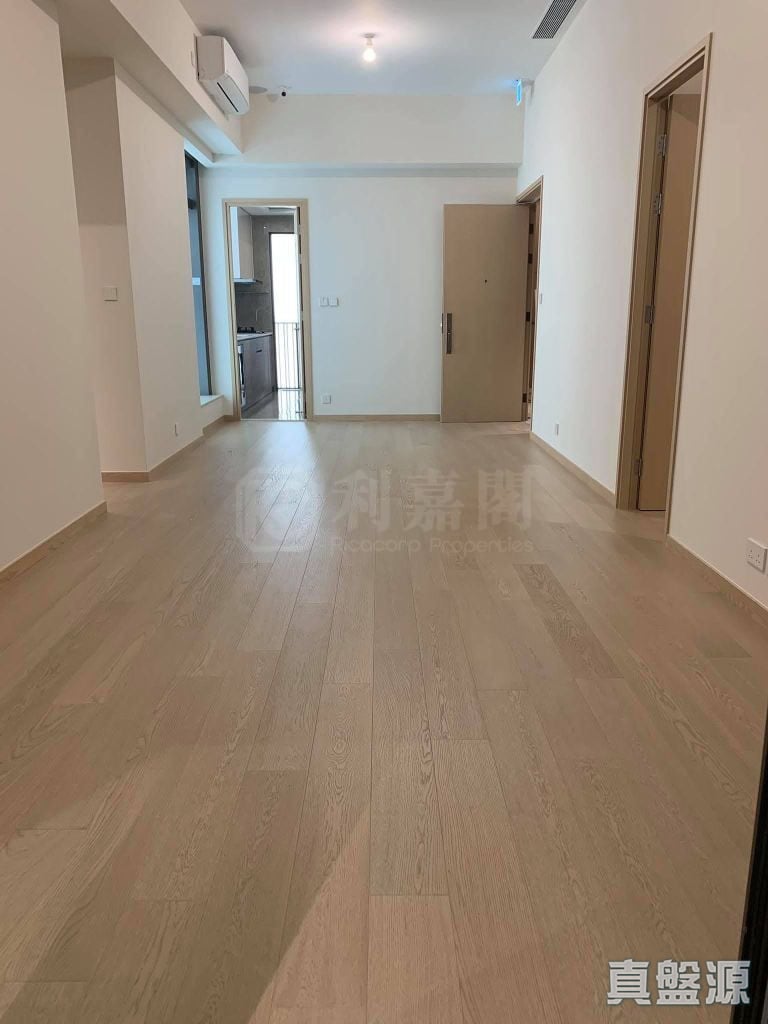 山水盈 1座 極高層 元朗