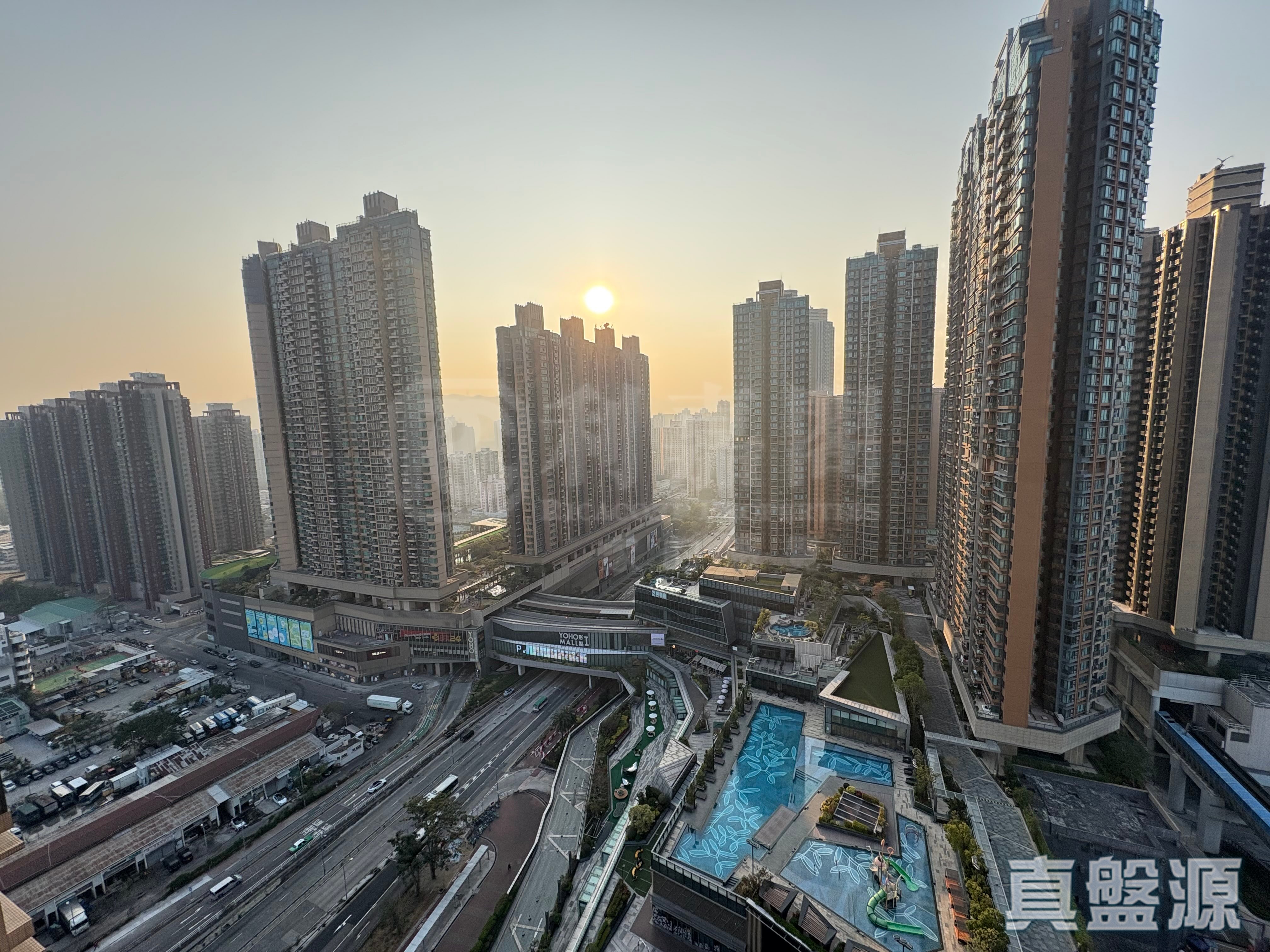 GRAND YOHO PHASE 1 - Tower 9 High Floor Zone Flat B Yuen Long