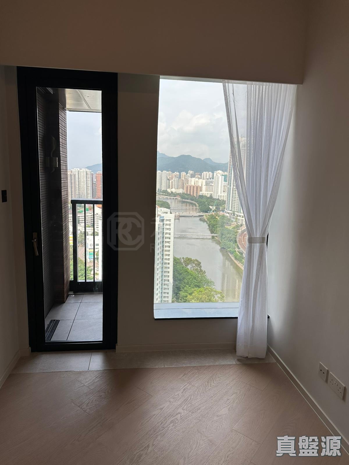 THE PAVILIA FARM PHASE 3 - Tower 8 (8b) Medium Floor Zone Flat B Tai Wai