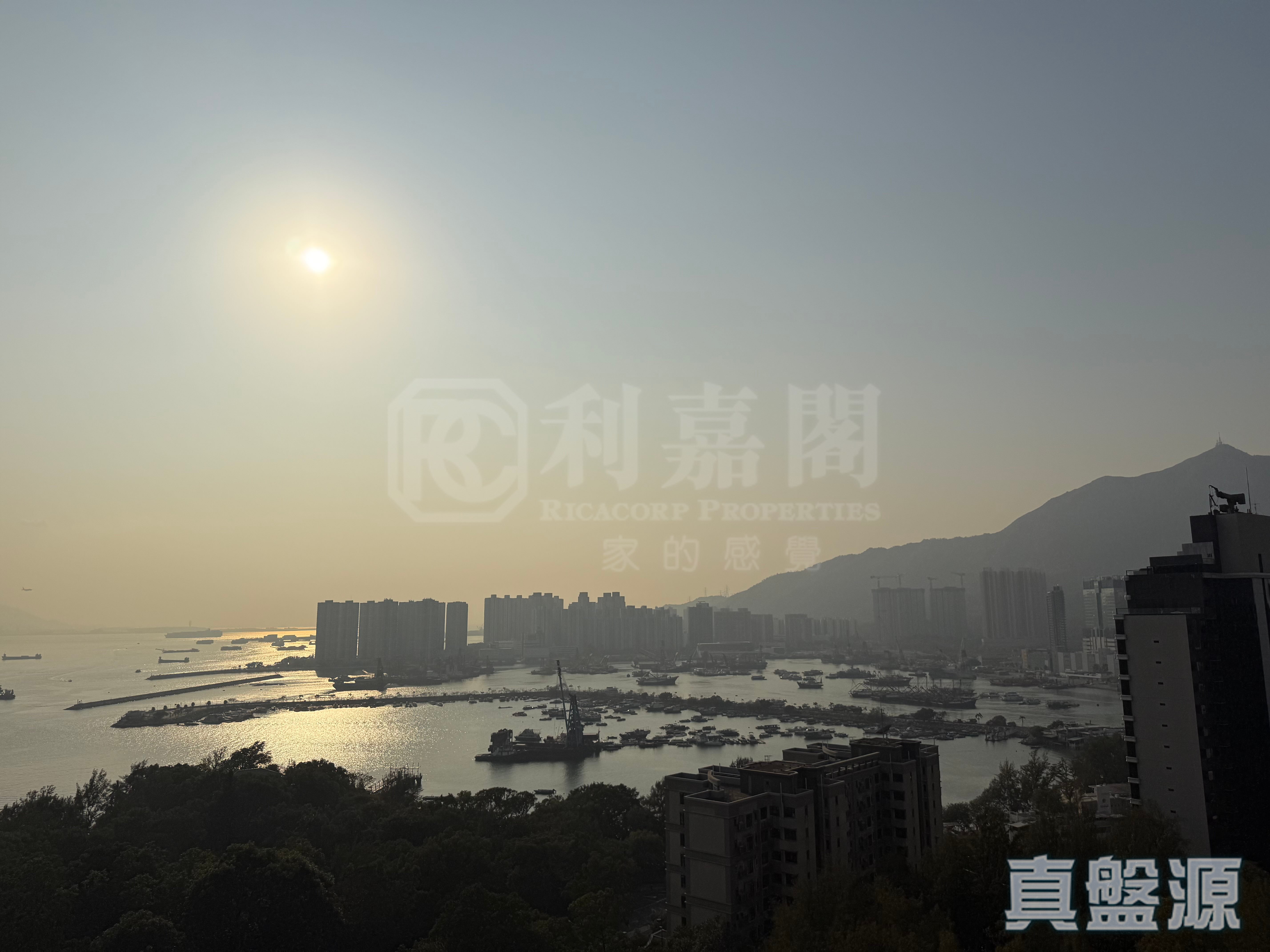 CROWN BY THE SEA Low Floor Zone Sham Tseng/Castle Peak Road