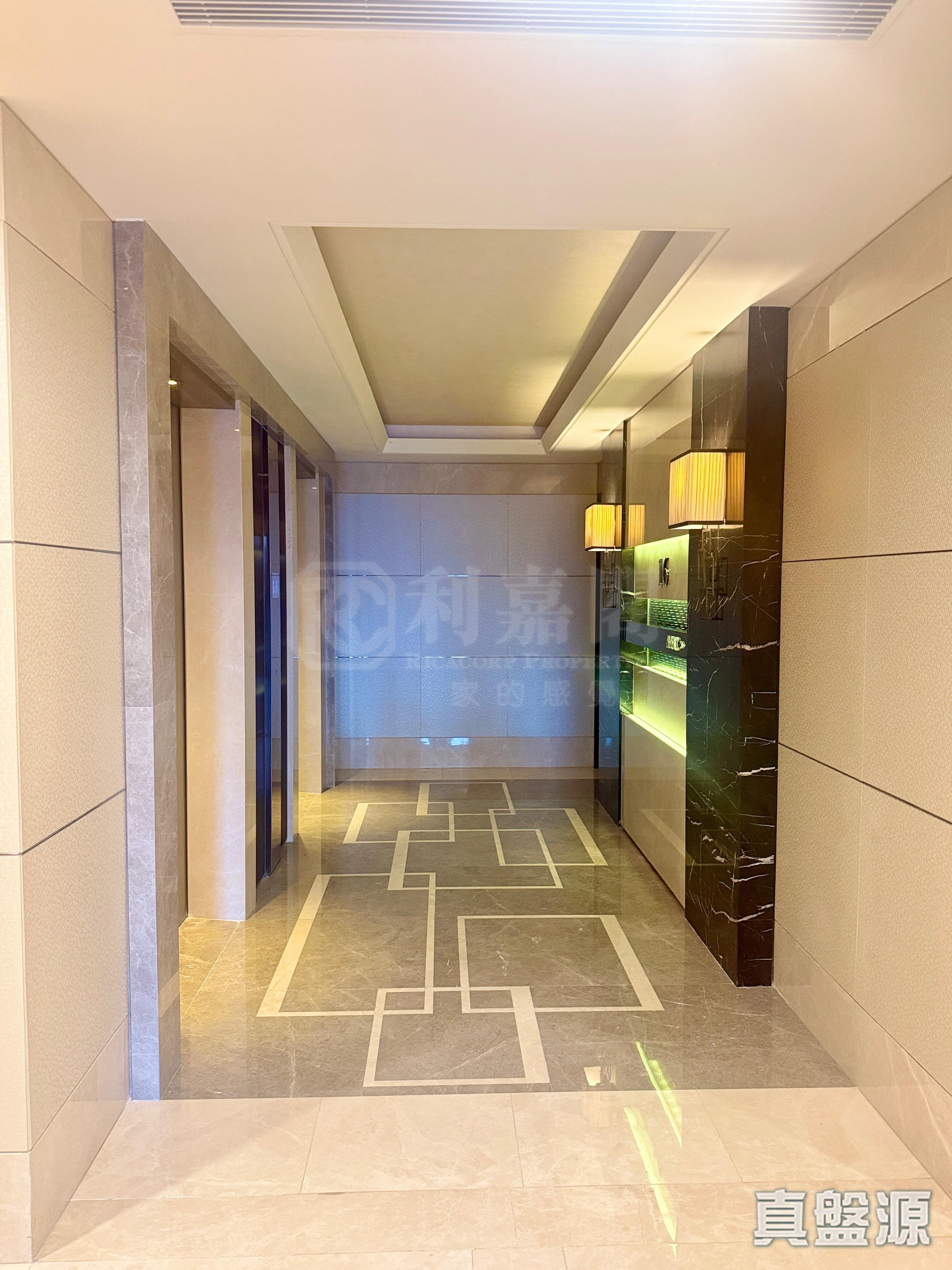 THE AUSTIN TOWER 1A High Floor Zone Flat B Kowloon Station/Tsim Sha Tsui/Jordan