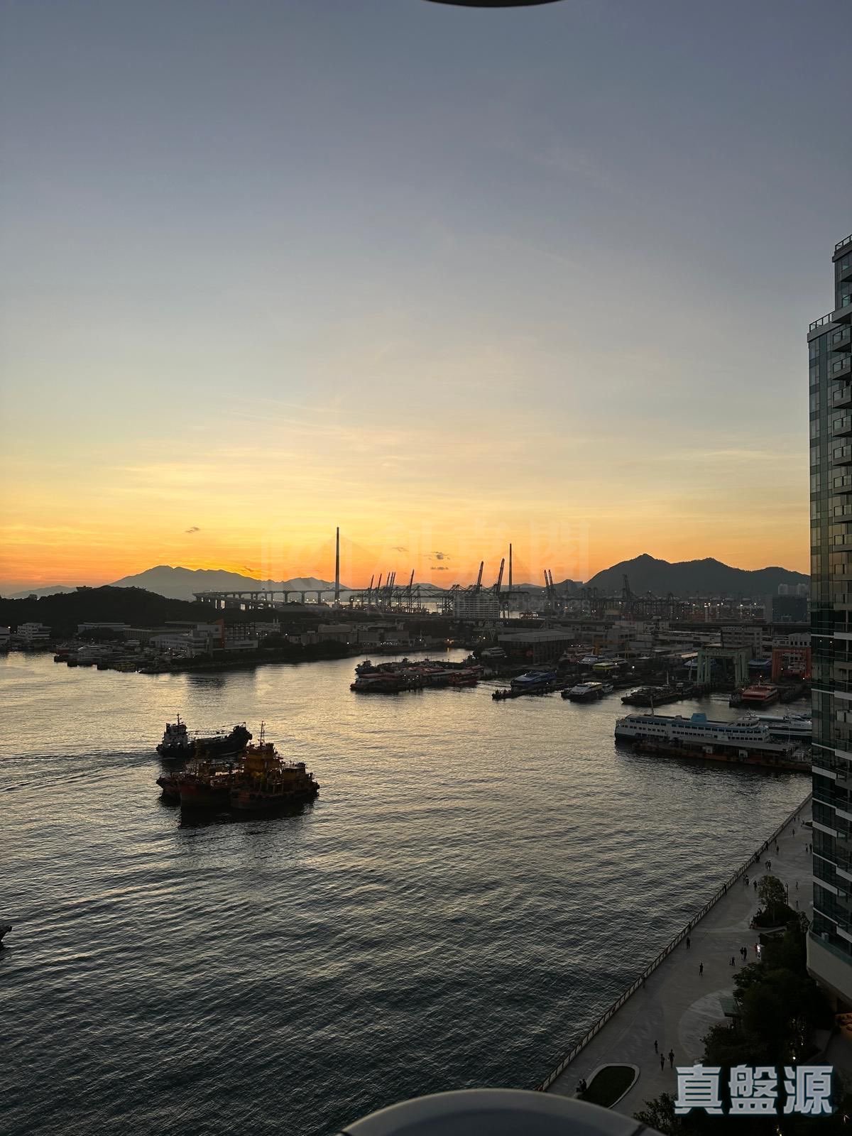 维港滙 3期 1座 (1B) 高层 E室 奥运站/南昌