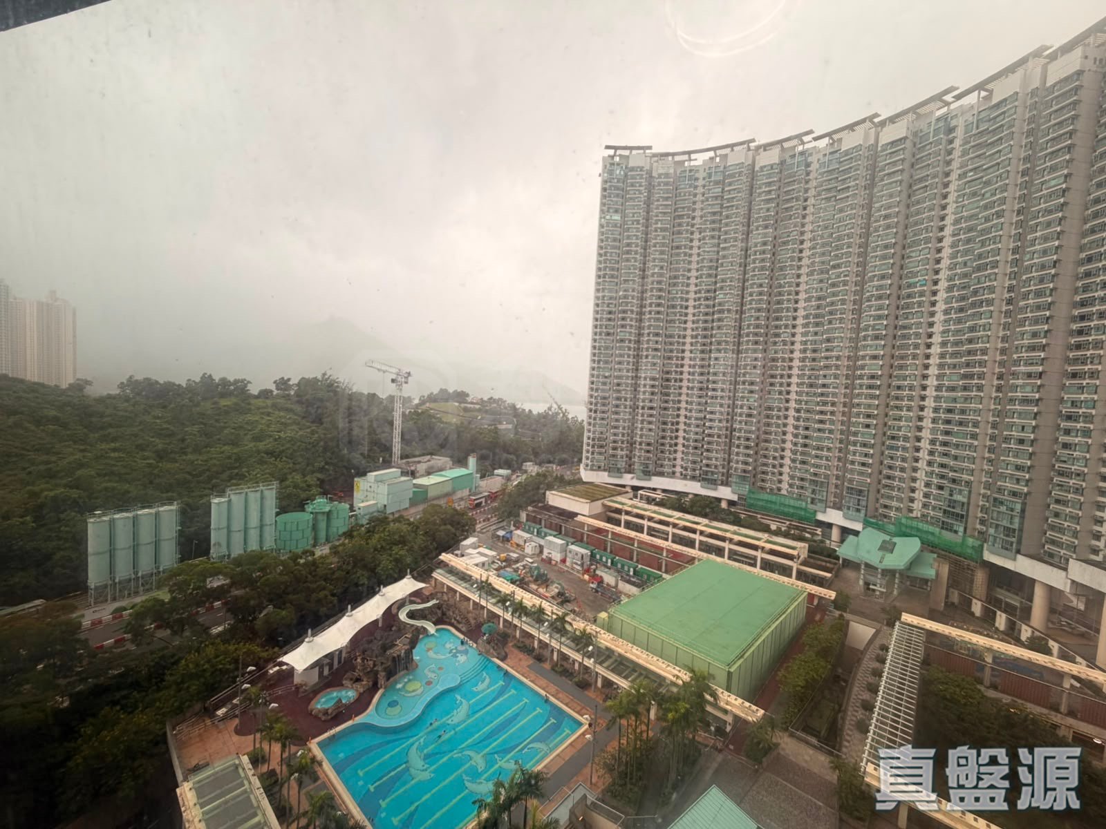 TUNG CHUNG CRESCENT PHASE 1 - Block 2 Medium Floor Zone Flat F Tung Chung