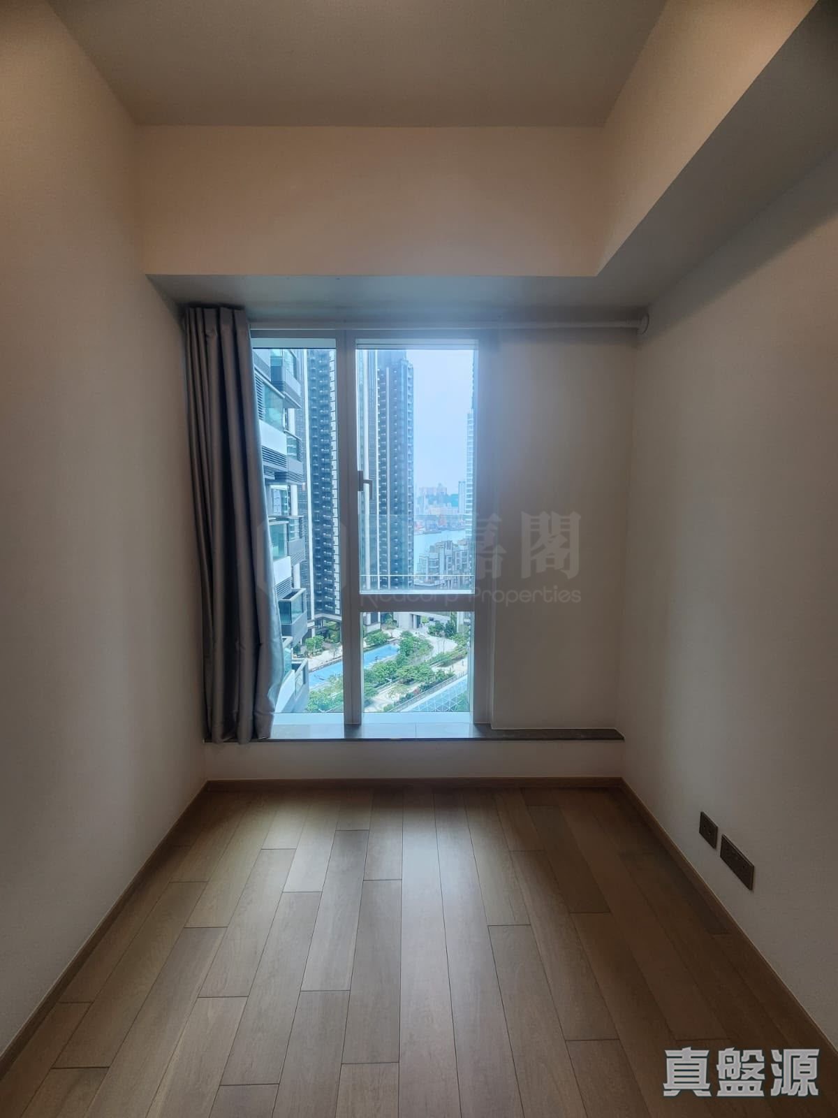 MIAMI QUAY PHASE 1 - Tower 1 High Floor Zone Flat D To Kwa Wan/Kowloon City/Kai Tak/San Po Kong
