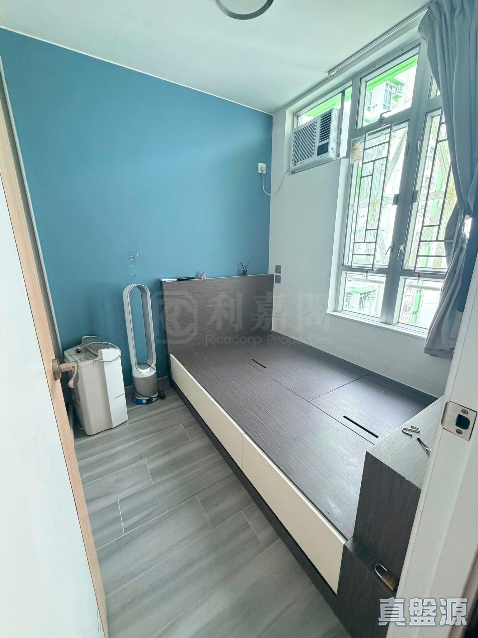 SHEUNG CHUI COURT BLOCK B (CHUI HO HOUSE) Very High Floor Zone Flat 3 Tsuen Wan