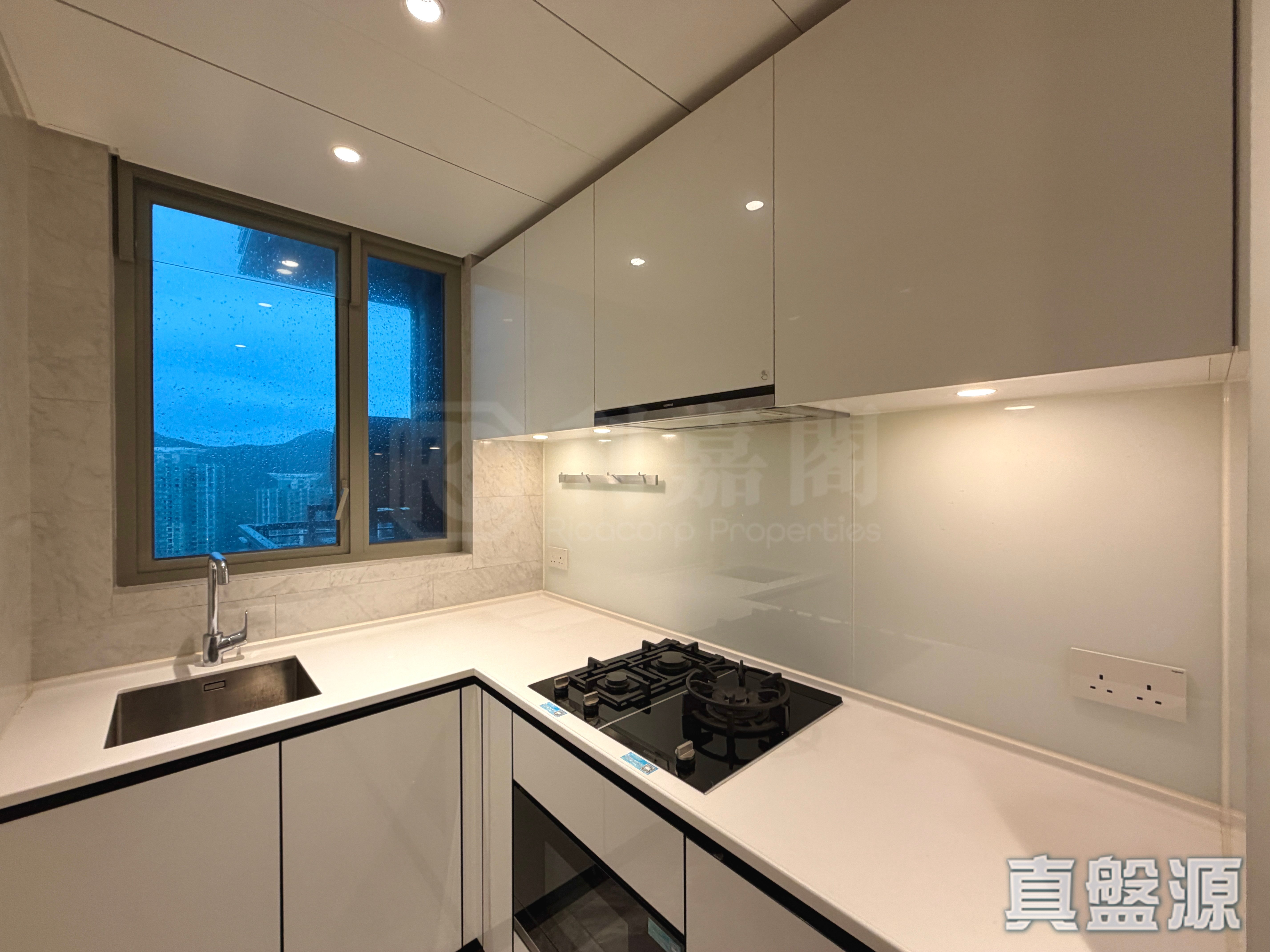LOHAS PARK PHASE 9B GRAND MARINI - Tower 2 (2b) Very High Floor Zone Flat C Tseung Kwan O