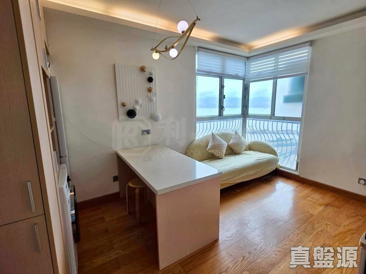 LUNG CHEUNG GARDEN High Floor Zone Flat A Central/Sheung Wan/Western District