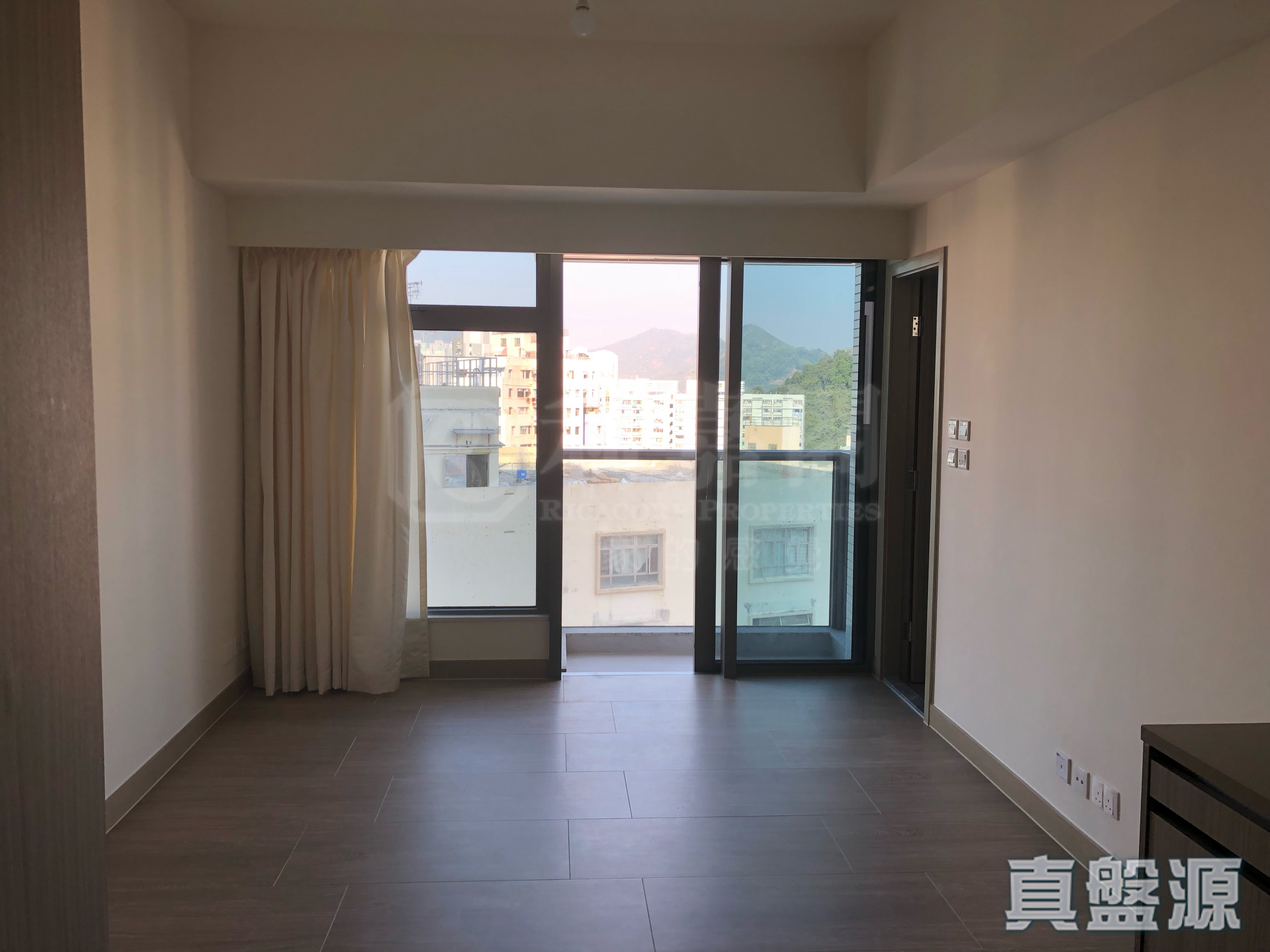 LIME GALA TOWER 1A High Floor Zone Flat J Sai Wan Ho/Shau Kei Wan