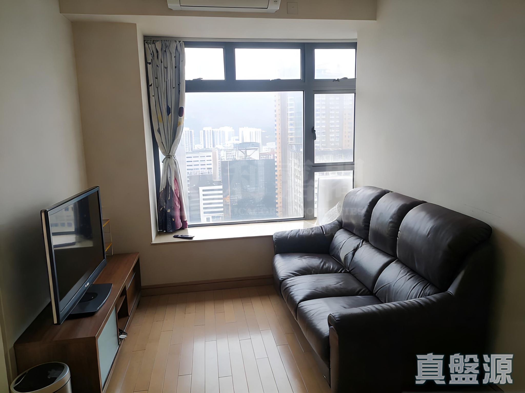 立坊 高層 12室 荃灣