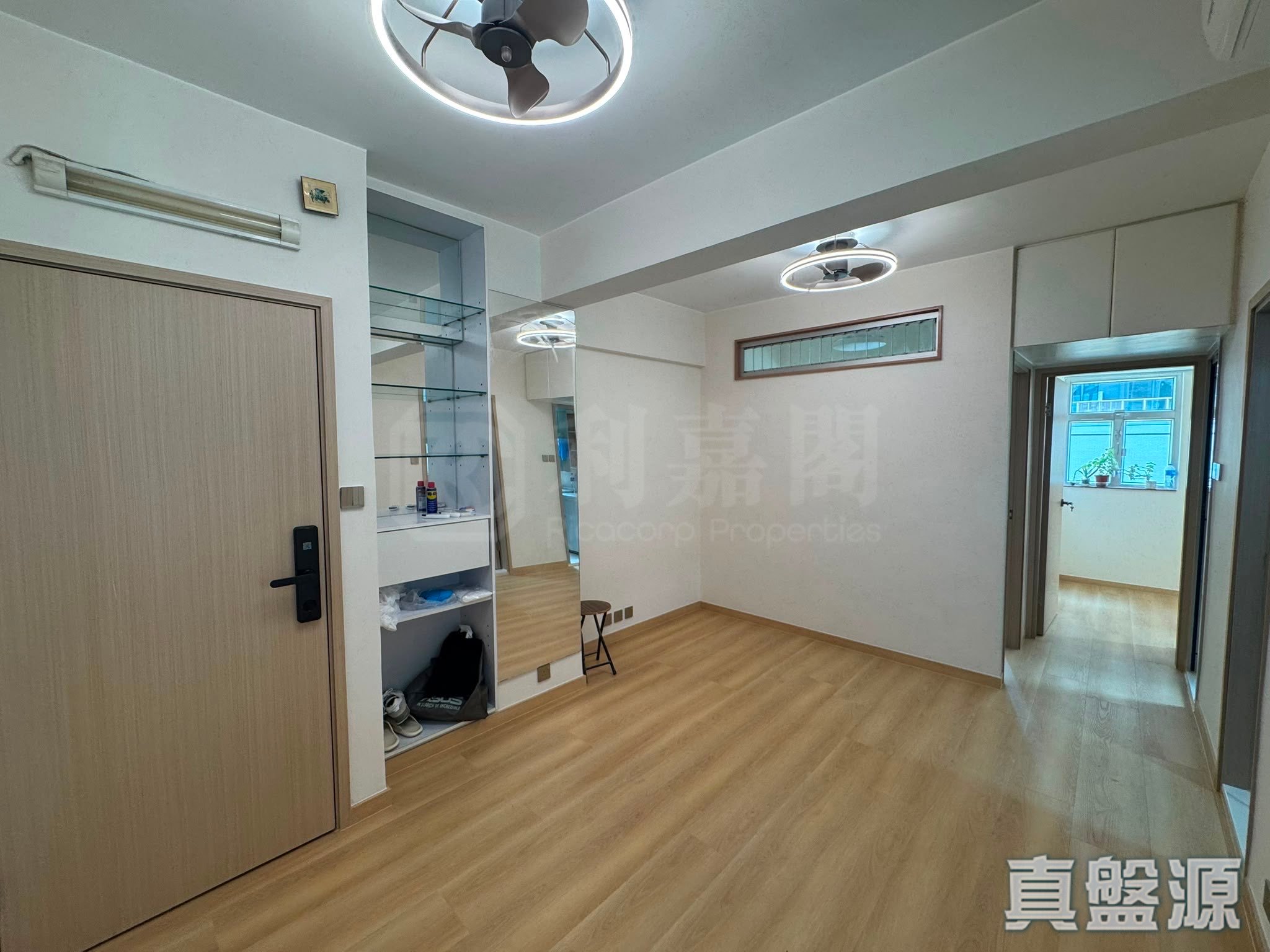 均益大廈 2期 D座 中層 D6室 中上環/西區